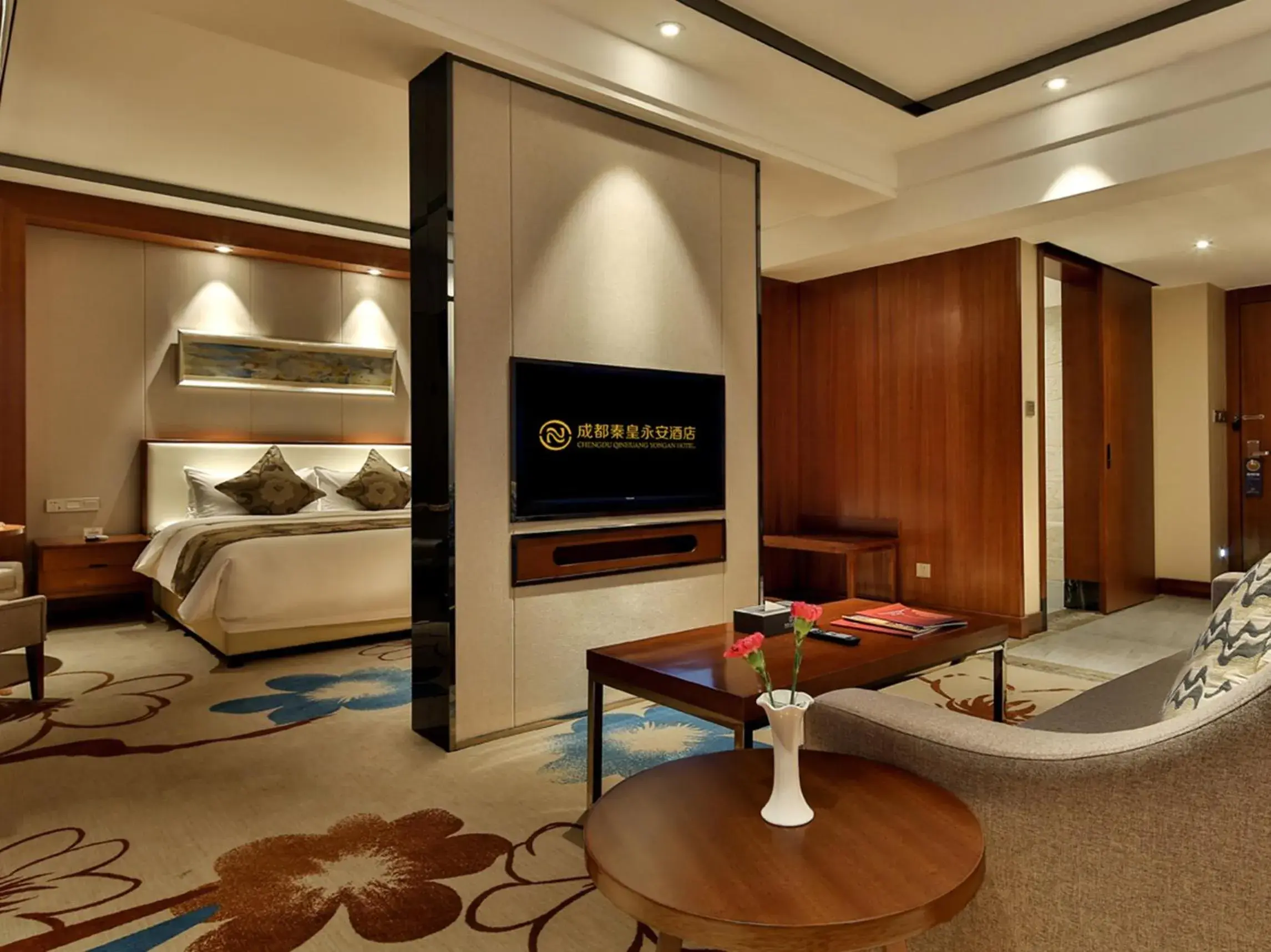 Living room, TV/Entertainment Center in Chengdu qinhuang yongan hotel