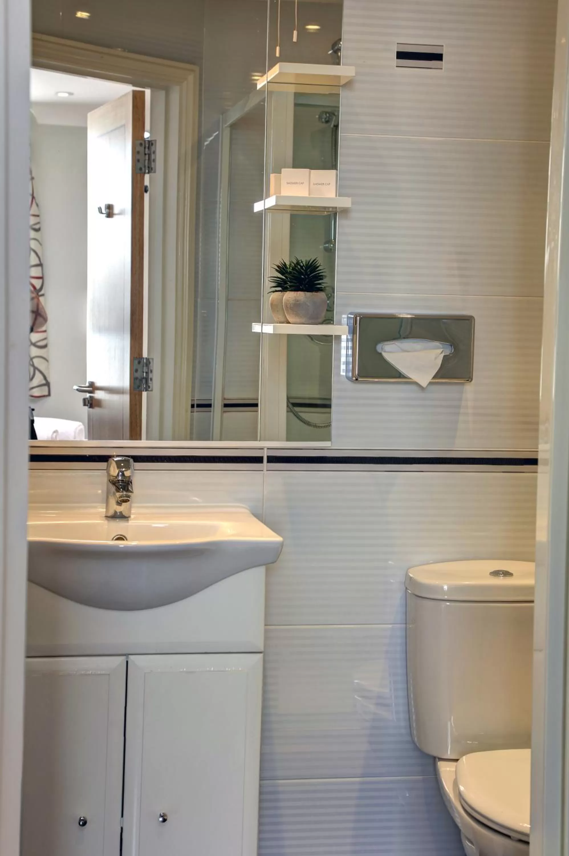 Bathroom in Best Western Chiswick Palace & Suites London