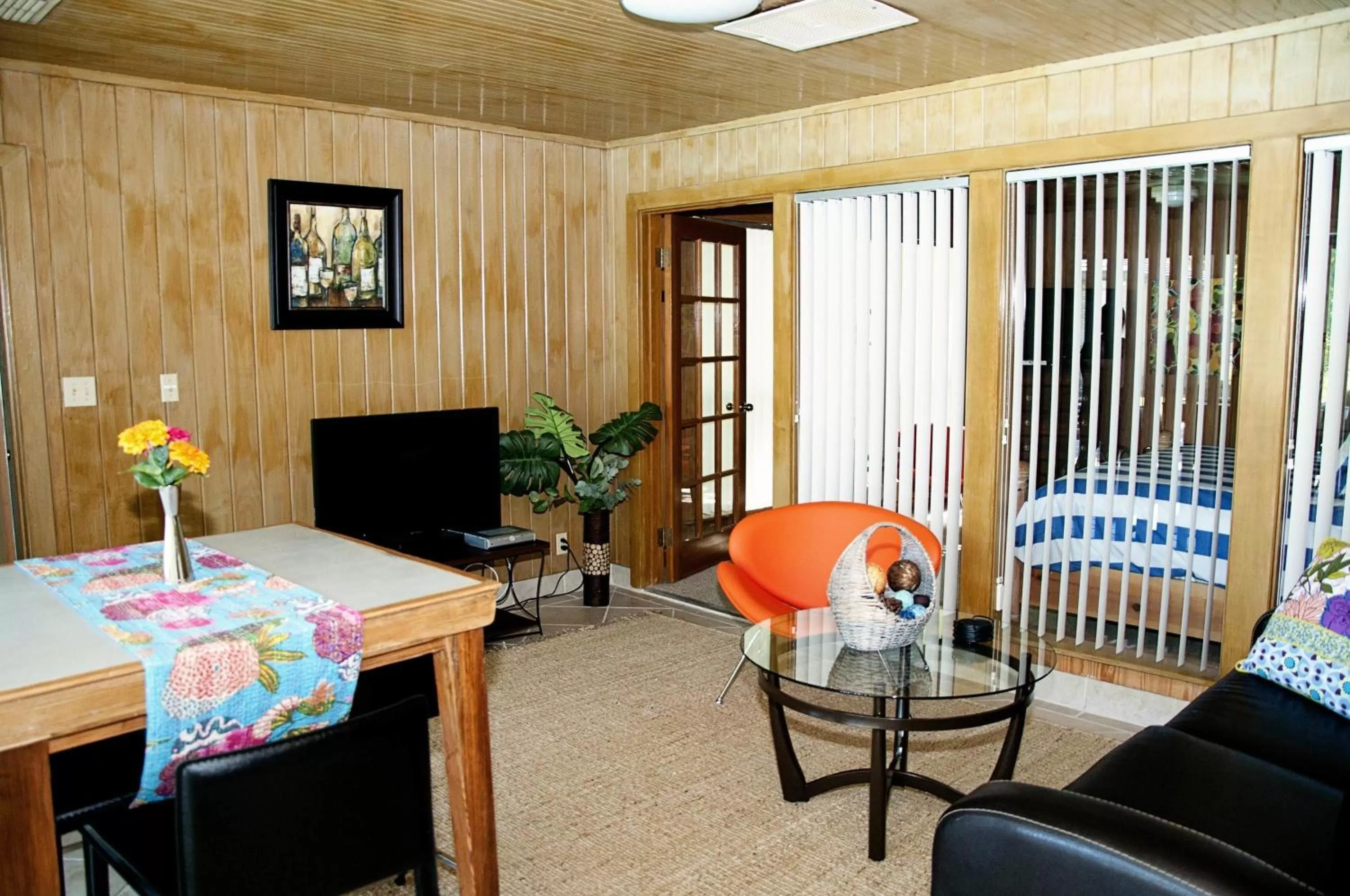 Bedroom in Live Oaks Bed and Breakfast