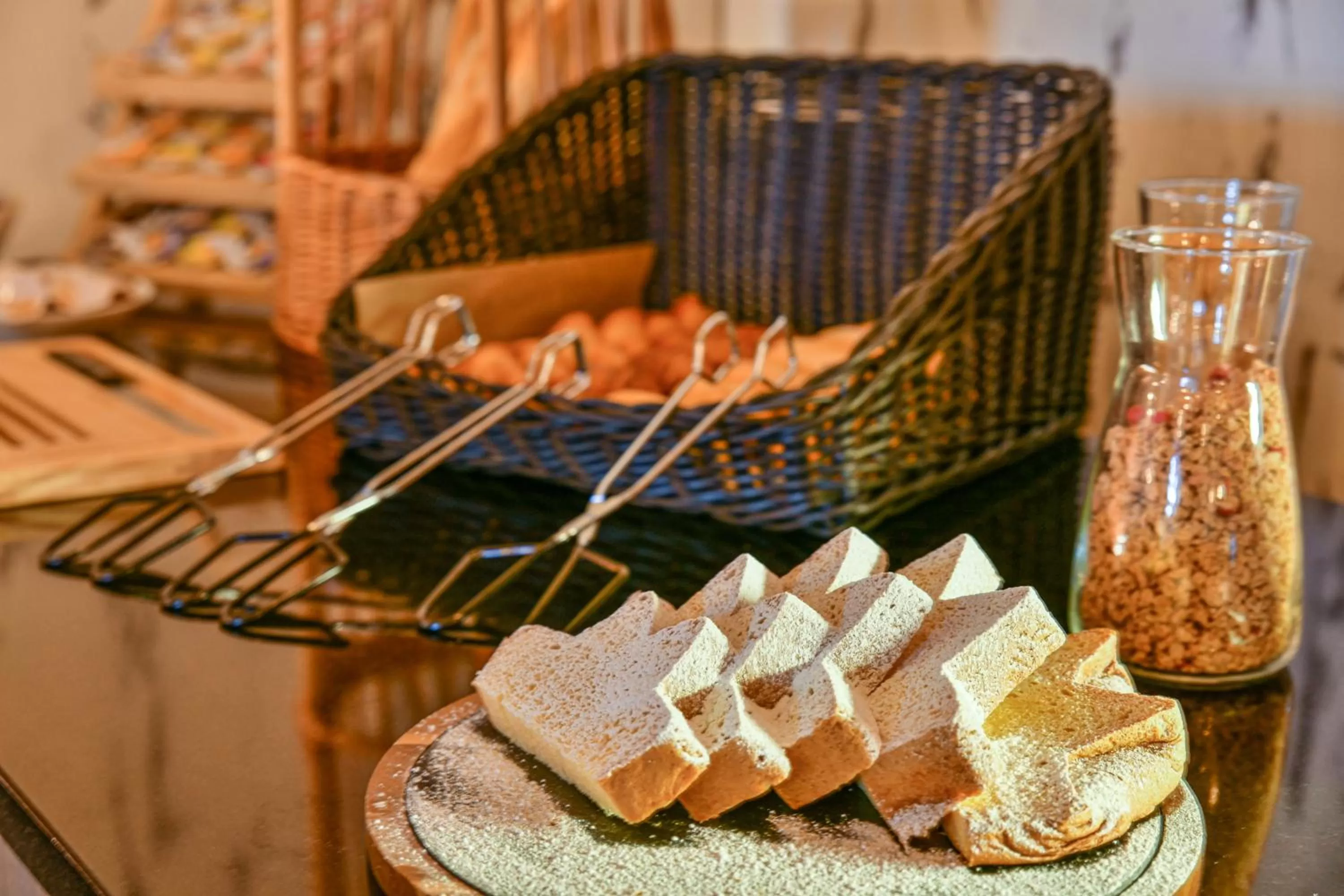 Breakfast in Neuchâtel City Hôtel