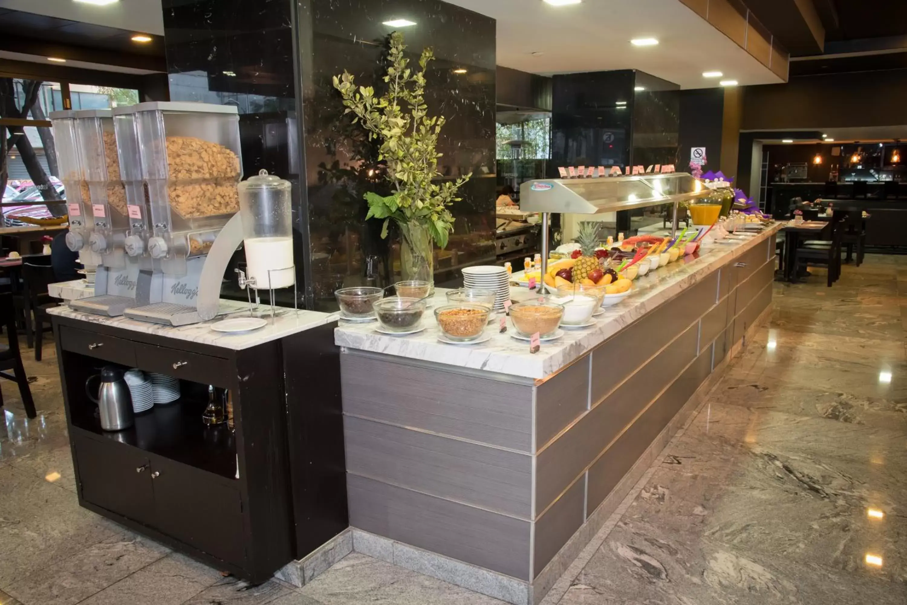 Restaurant/places to eat in LaiLa Hotel CDMX