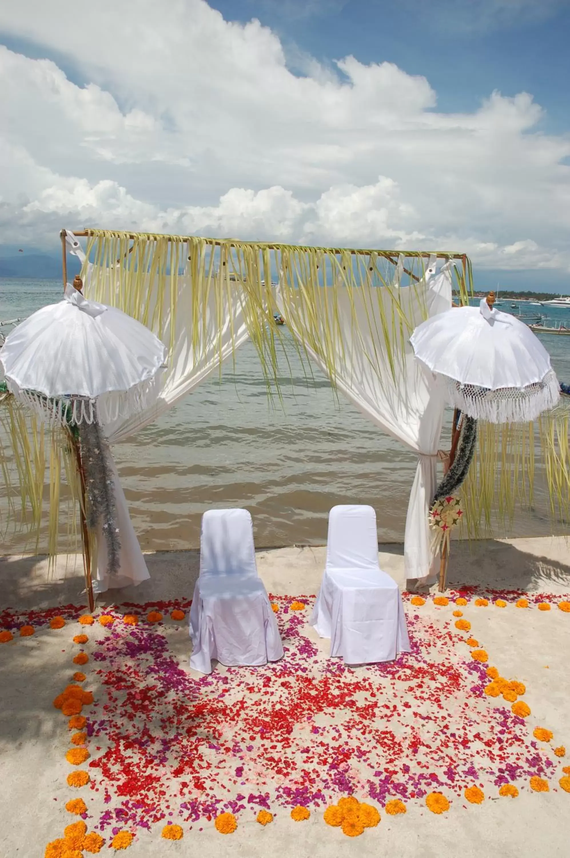 Other, Banquet Facilities in Bay Shore Huts