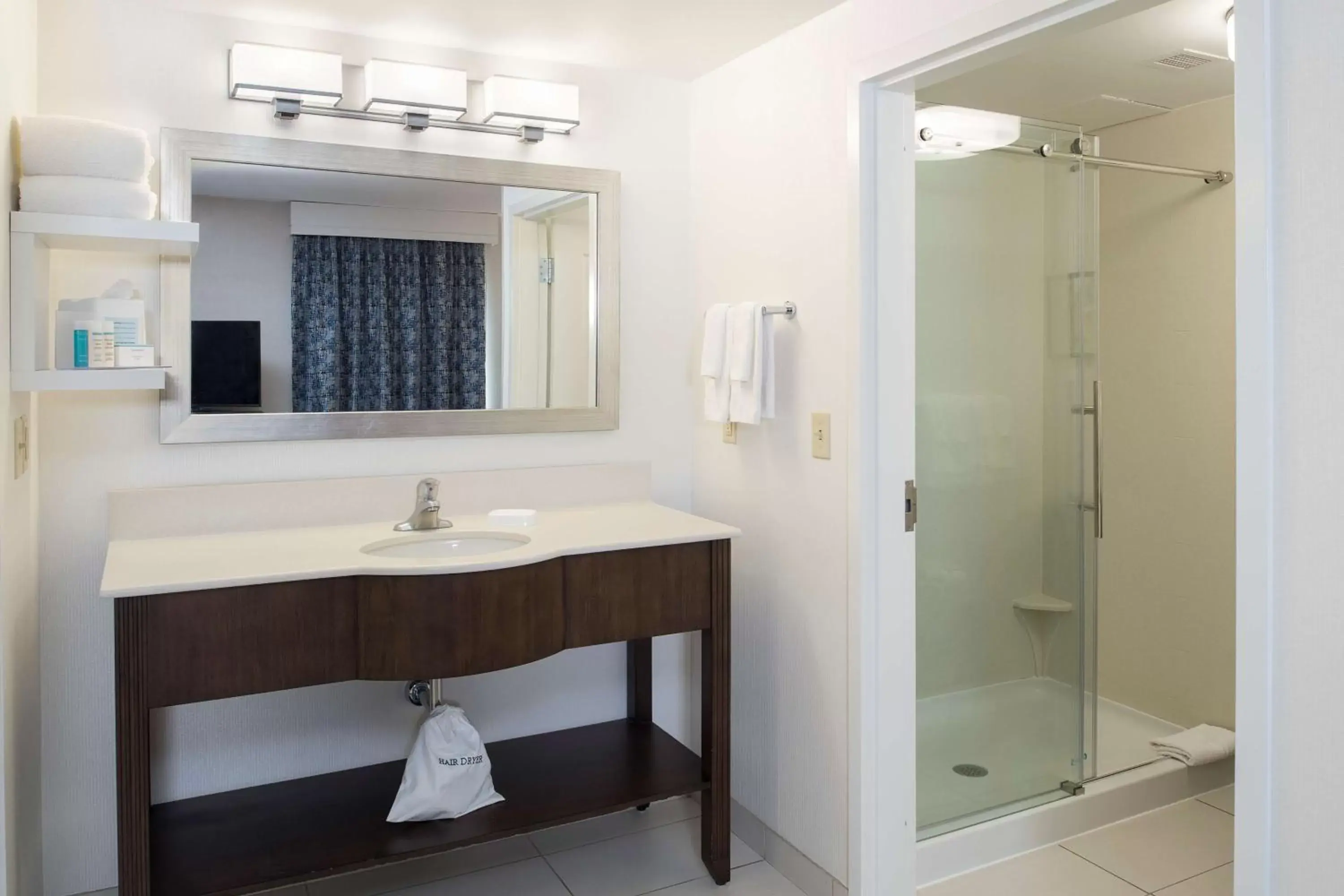 Bathroom in Hampton Inn & Suites by Hilton Dartmouth - Halifax