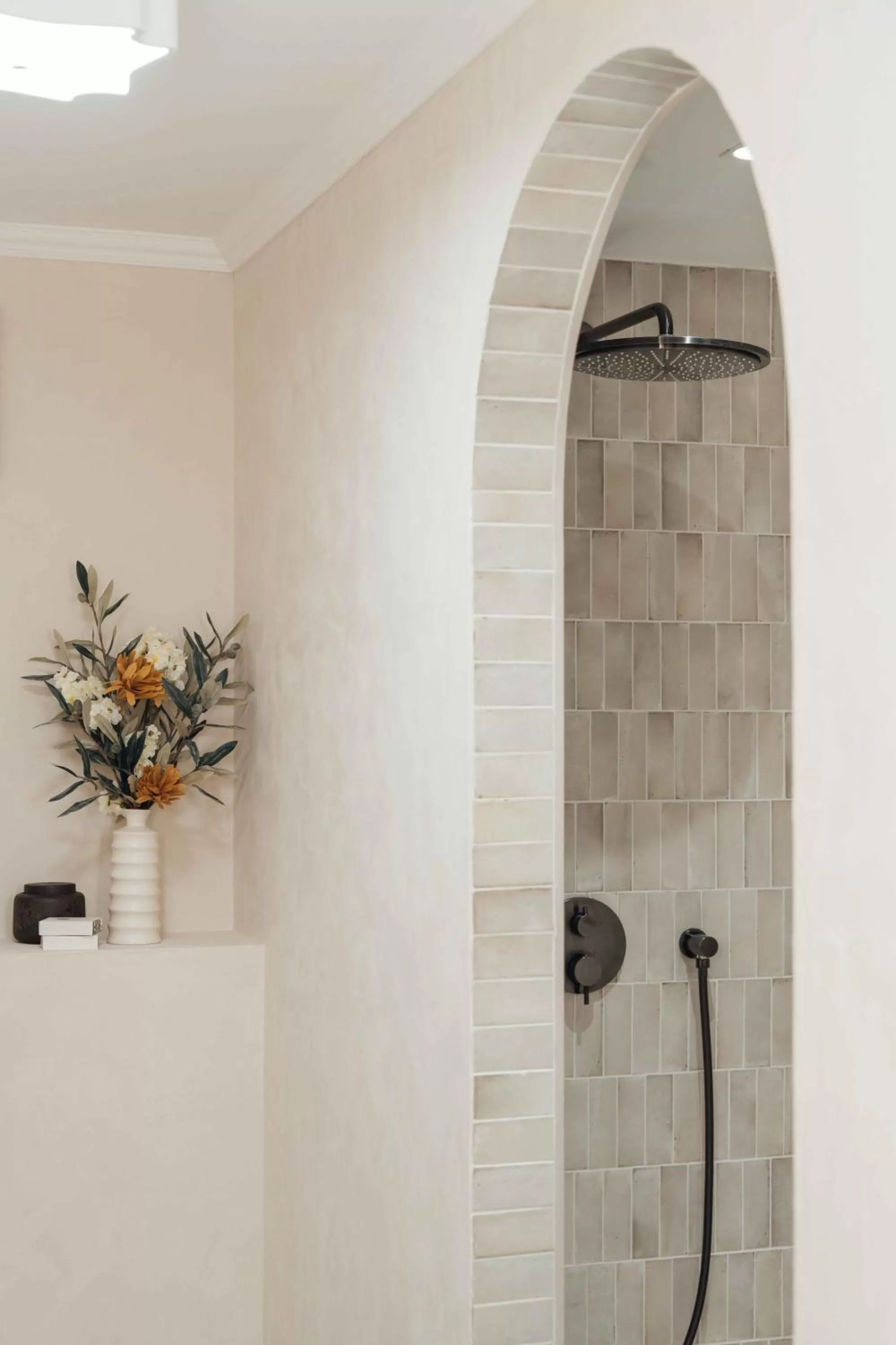 Shower in Clemonte Hotel - Your Reception-less Boutique Hideaway