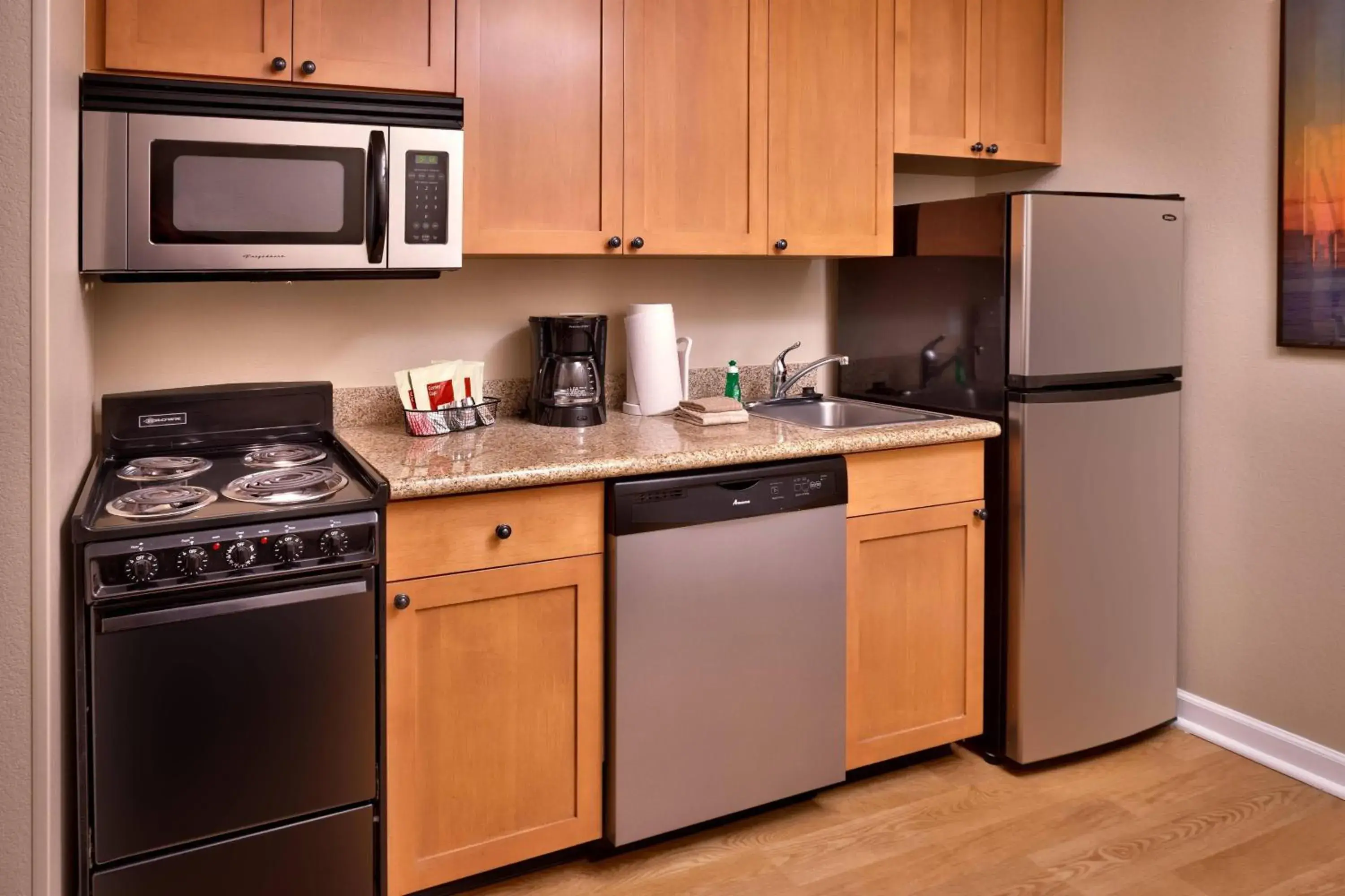 Kitchen or kitchenette, Kitchen/Kitchenette in TownePlace Suites by Marriott Sierra Vista