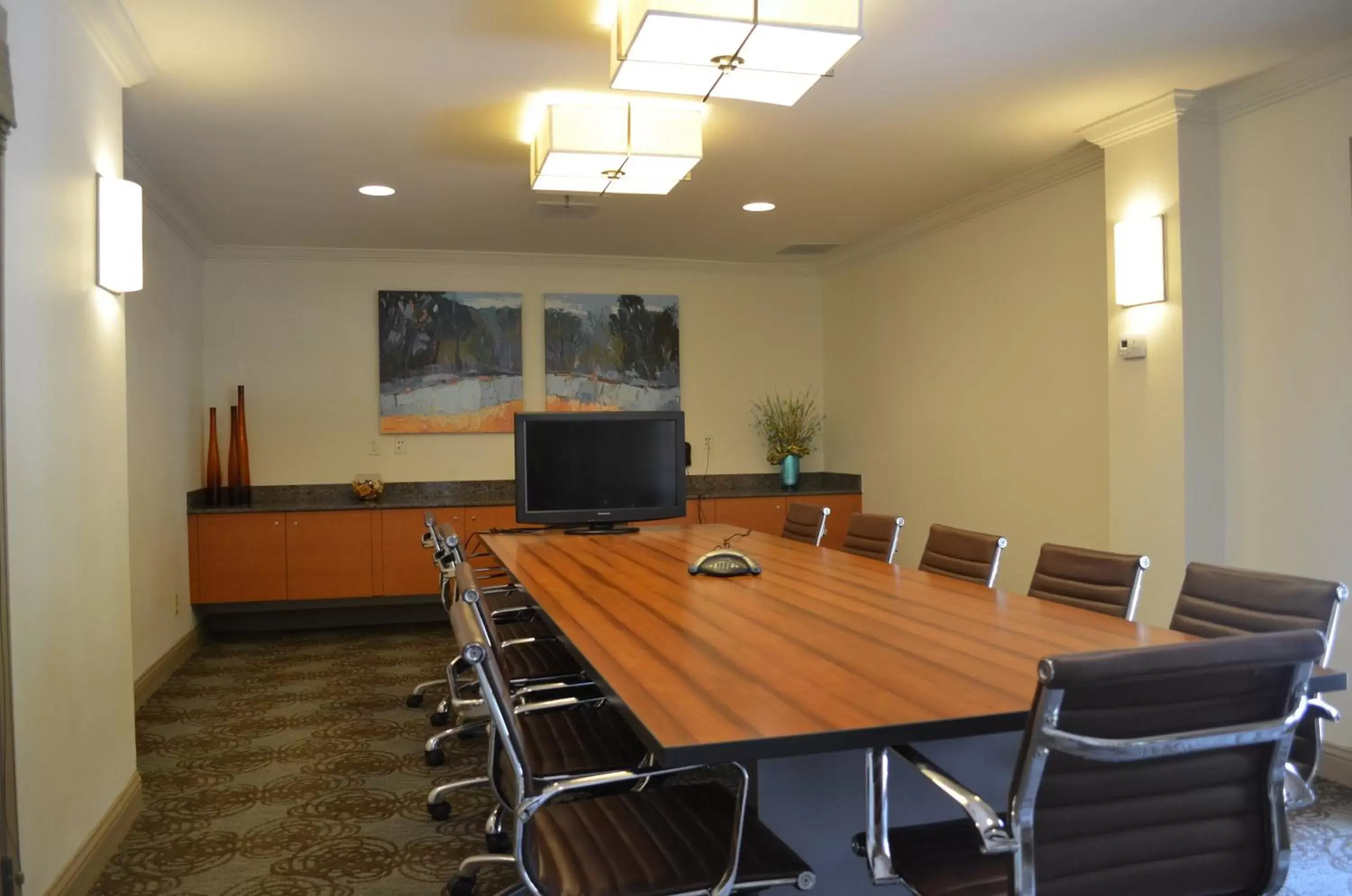 Business facilities in Comfort Suites Medical District near Mall of Louisiana