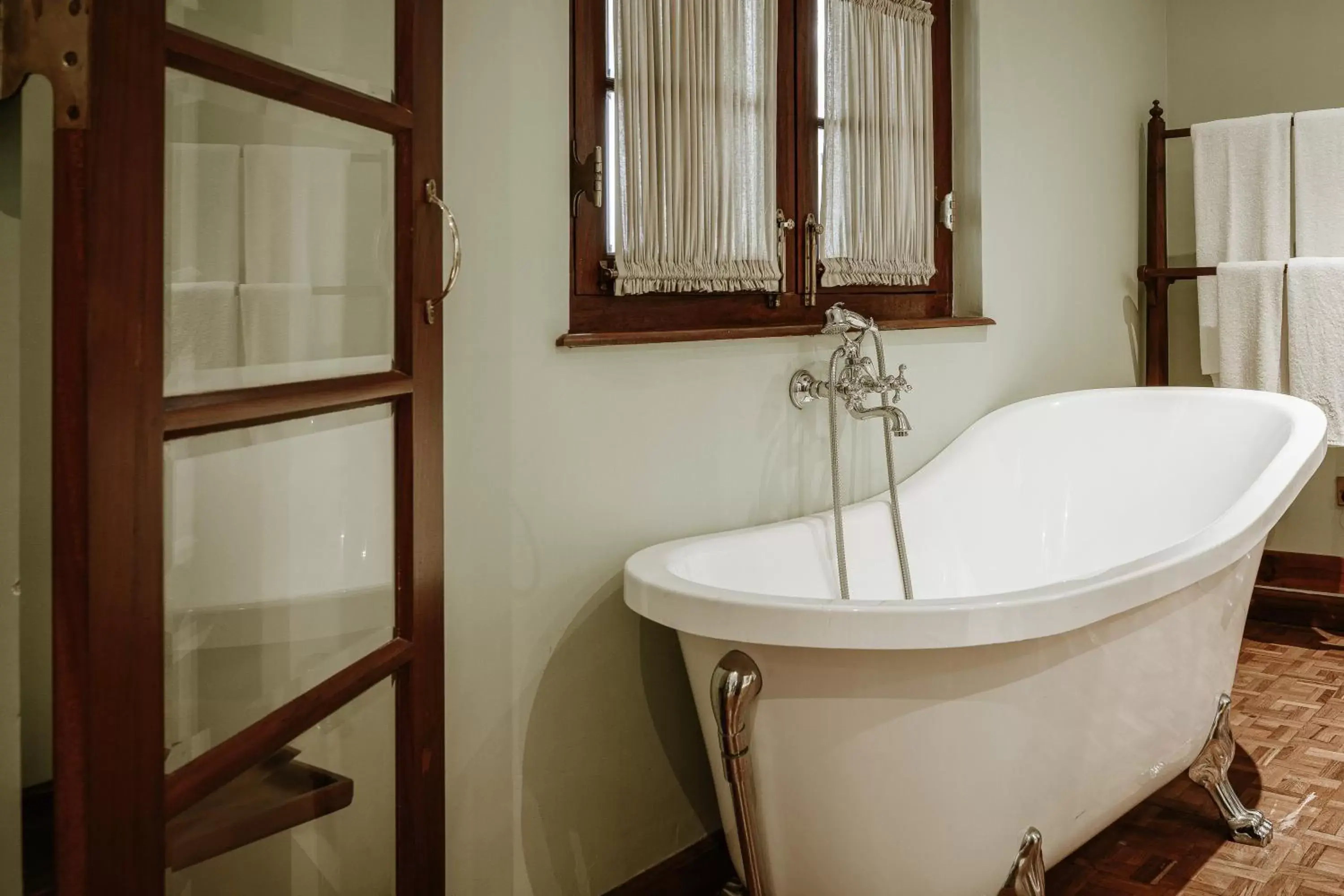 Bathroom in Maniumpathy Hotel