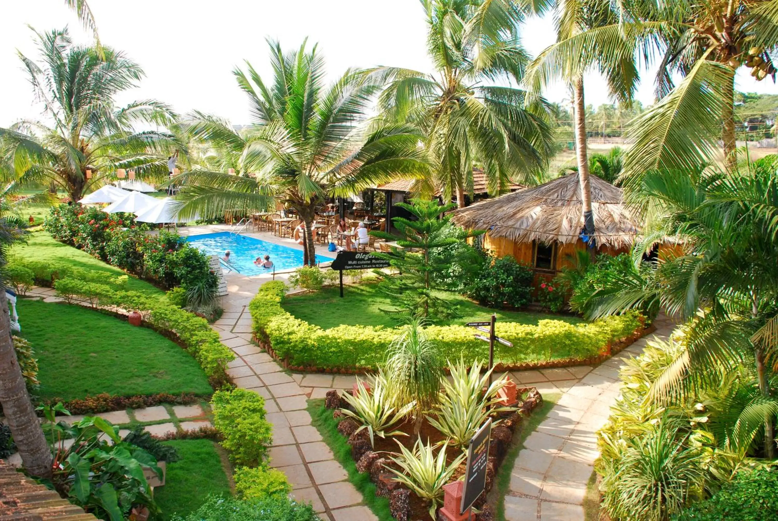 Swimming pool, Pool View in Santana Beach Resort