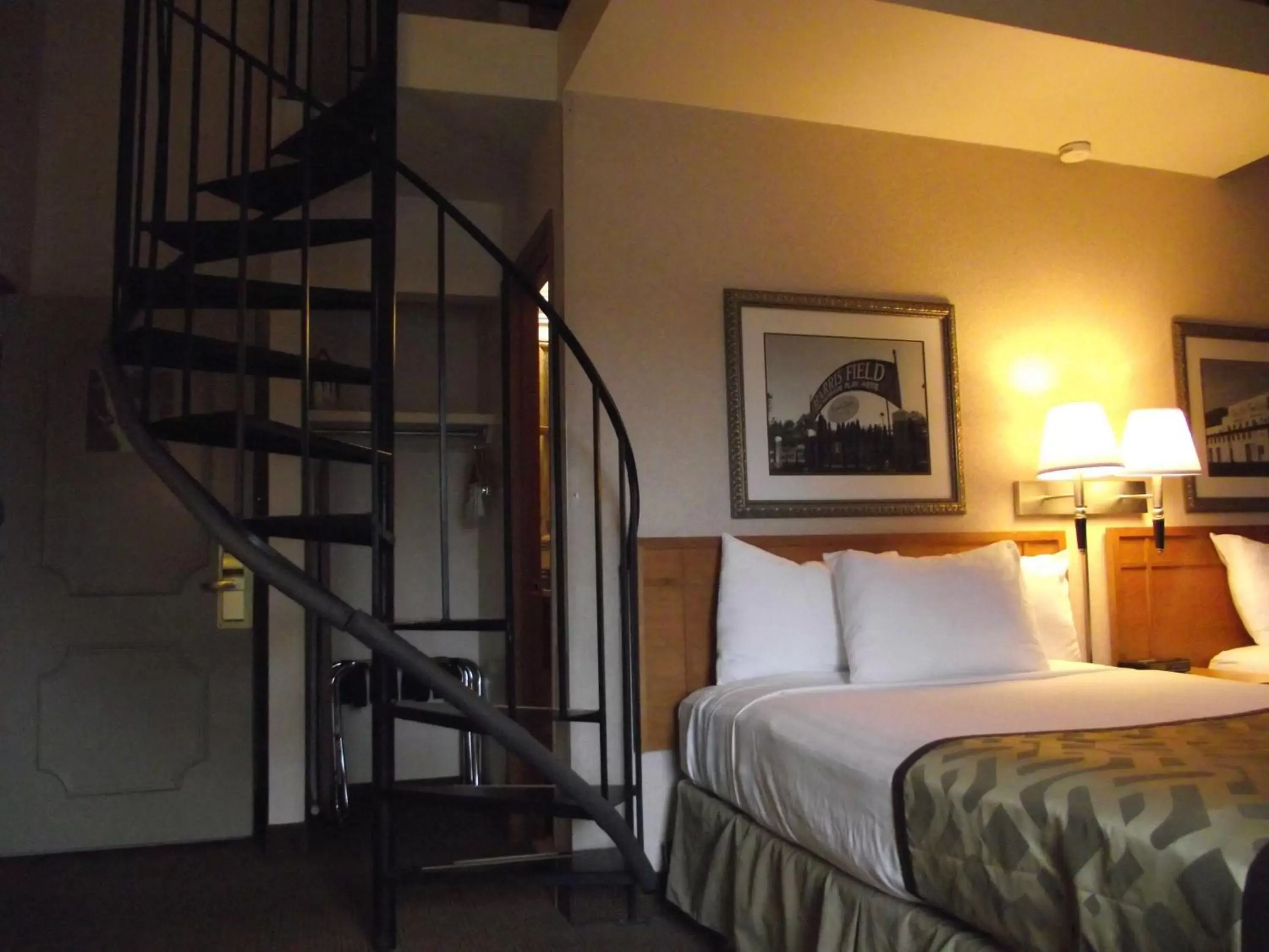 Lobby or reception, Bed in RiverTree Inn & Suites