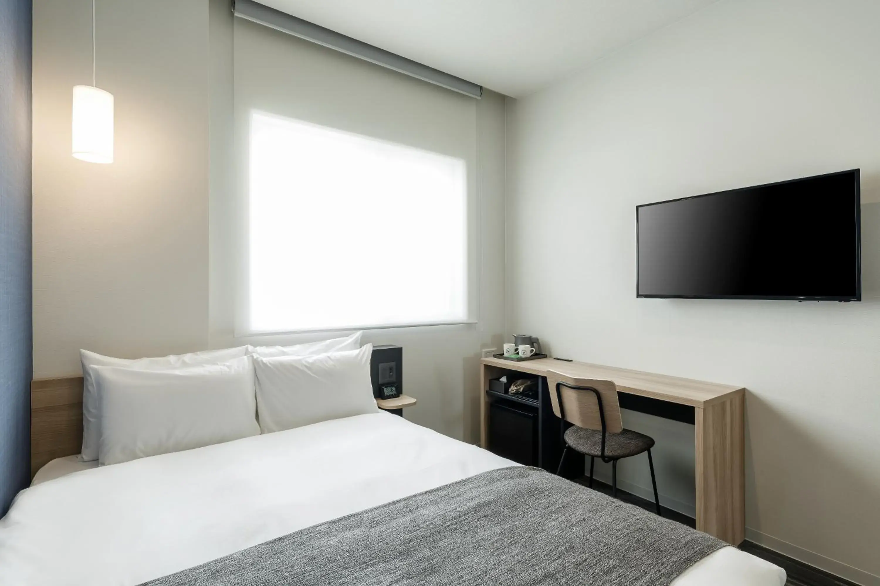 Bed, TV/Entertainment Center in M's Hotel Kyoto Station Kasuga