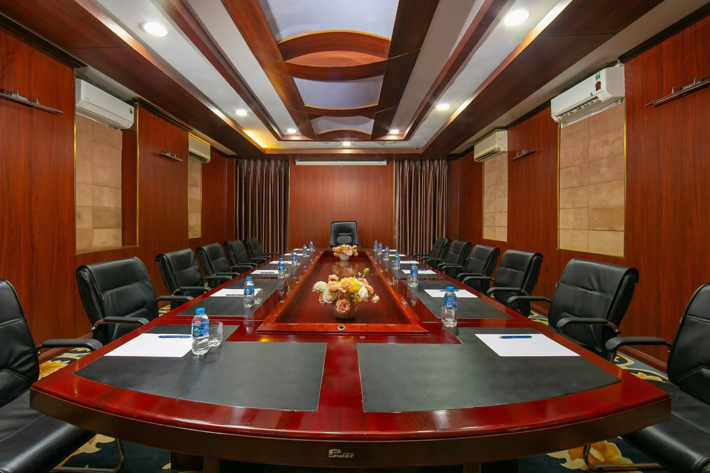 Meeting/conference room in Lao Cai Star Hotel