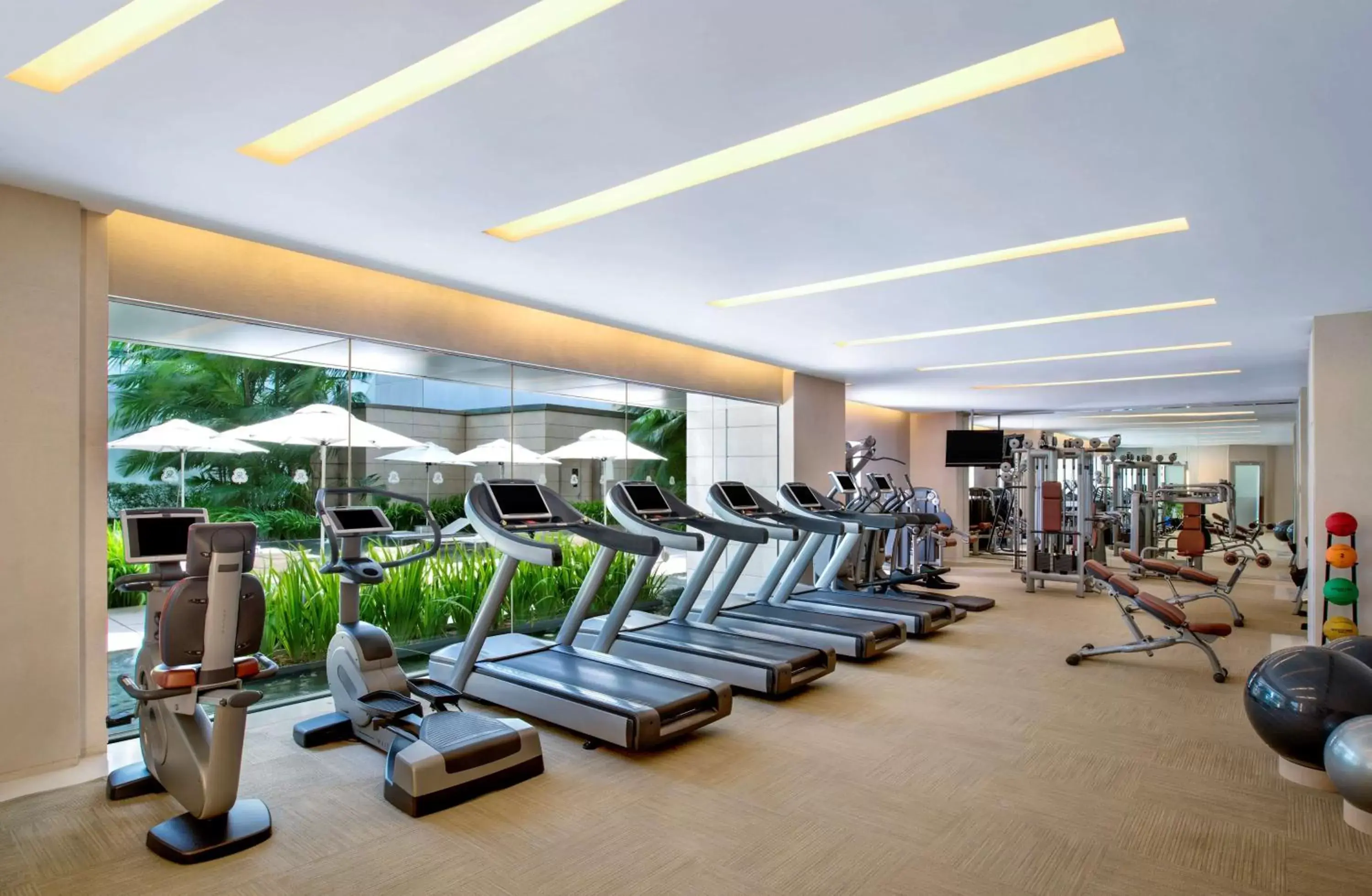 Fitness centre/facilities in The St Regis Singapore