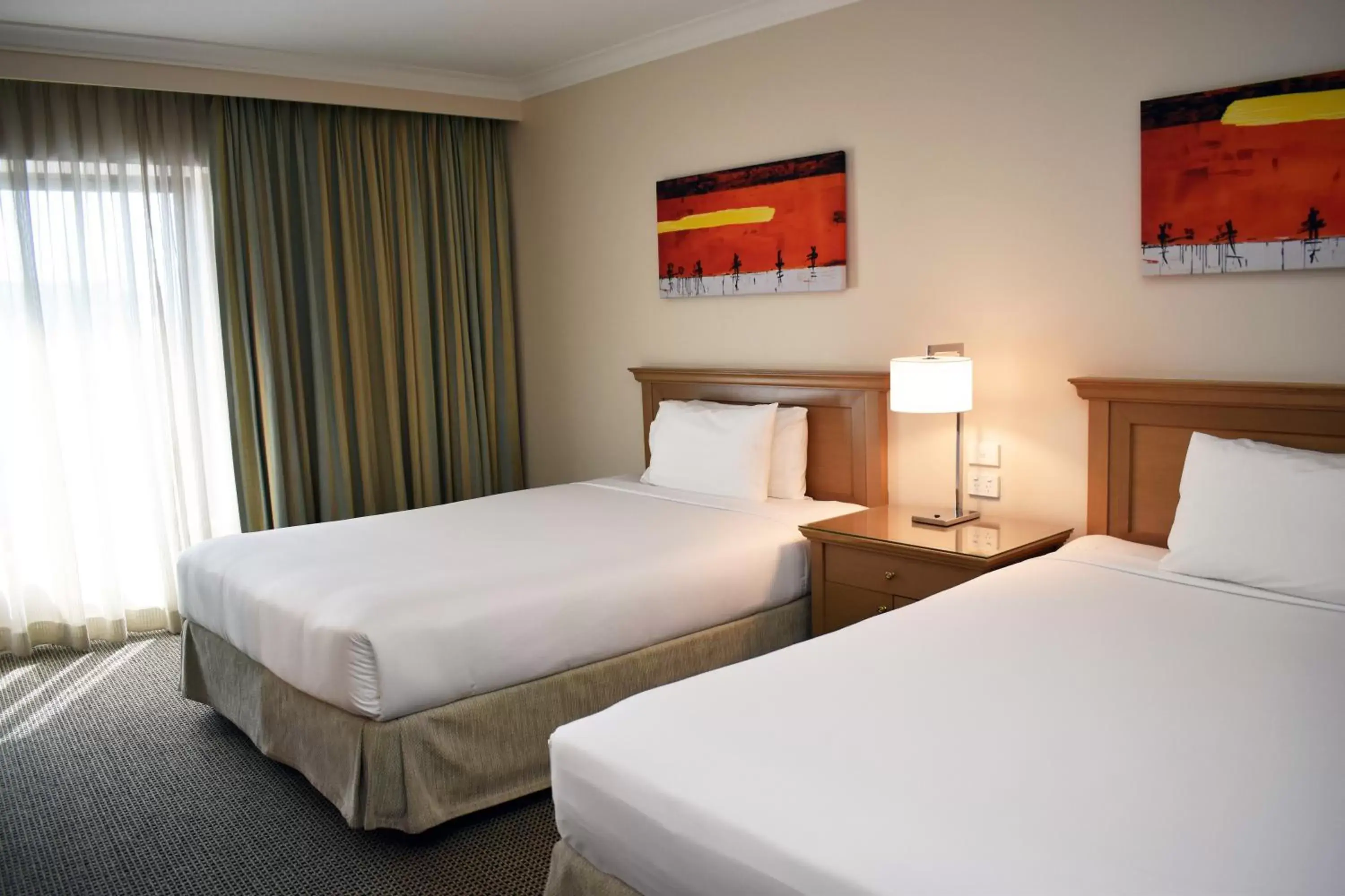 Bedroom, Bed in Stamford Plaza Sydney Airport Hotel & Conference Centre