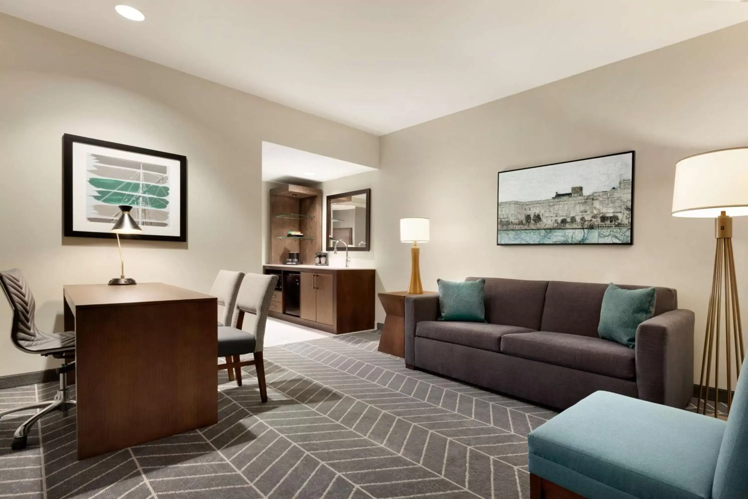 Bedroom, Seating Area in Embassy Suites By Hilton Wilmington Riverfront