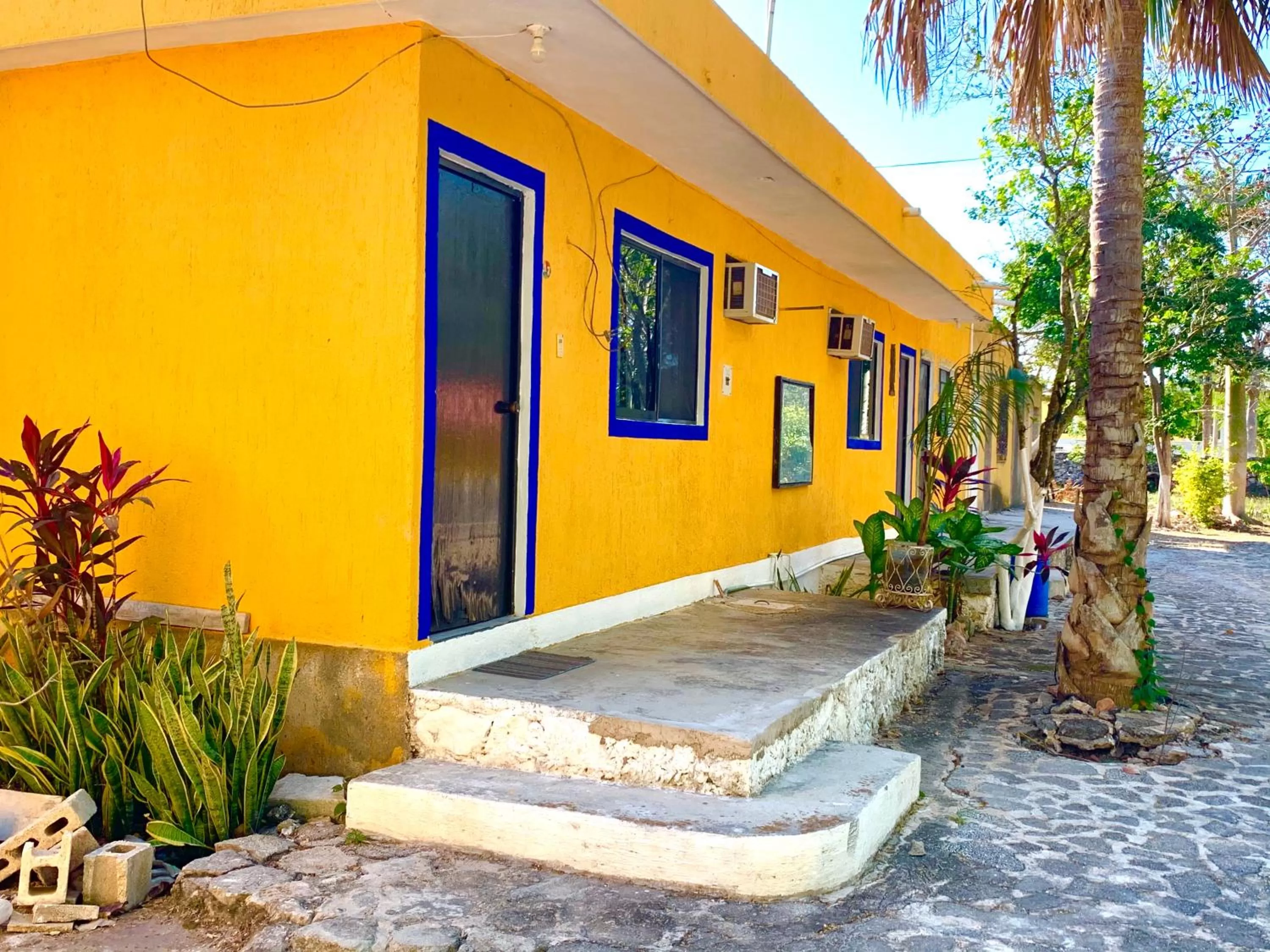 Property Building in Hotel Green River