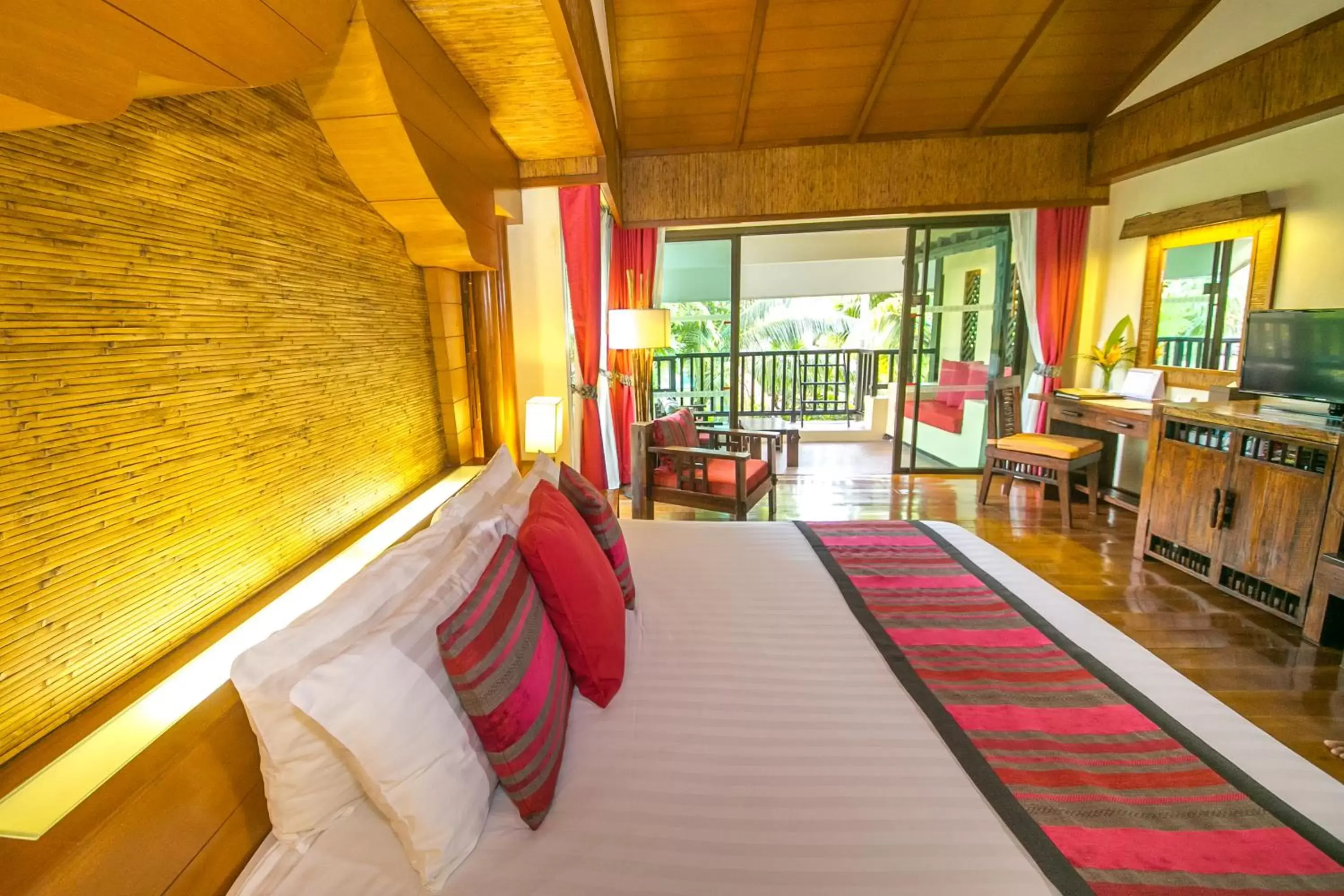 Bedroom in Centara Koh Chang Tropicana Resort