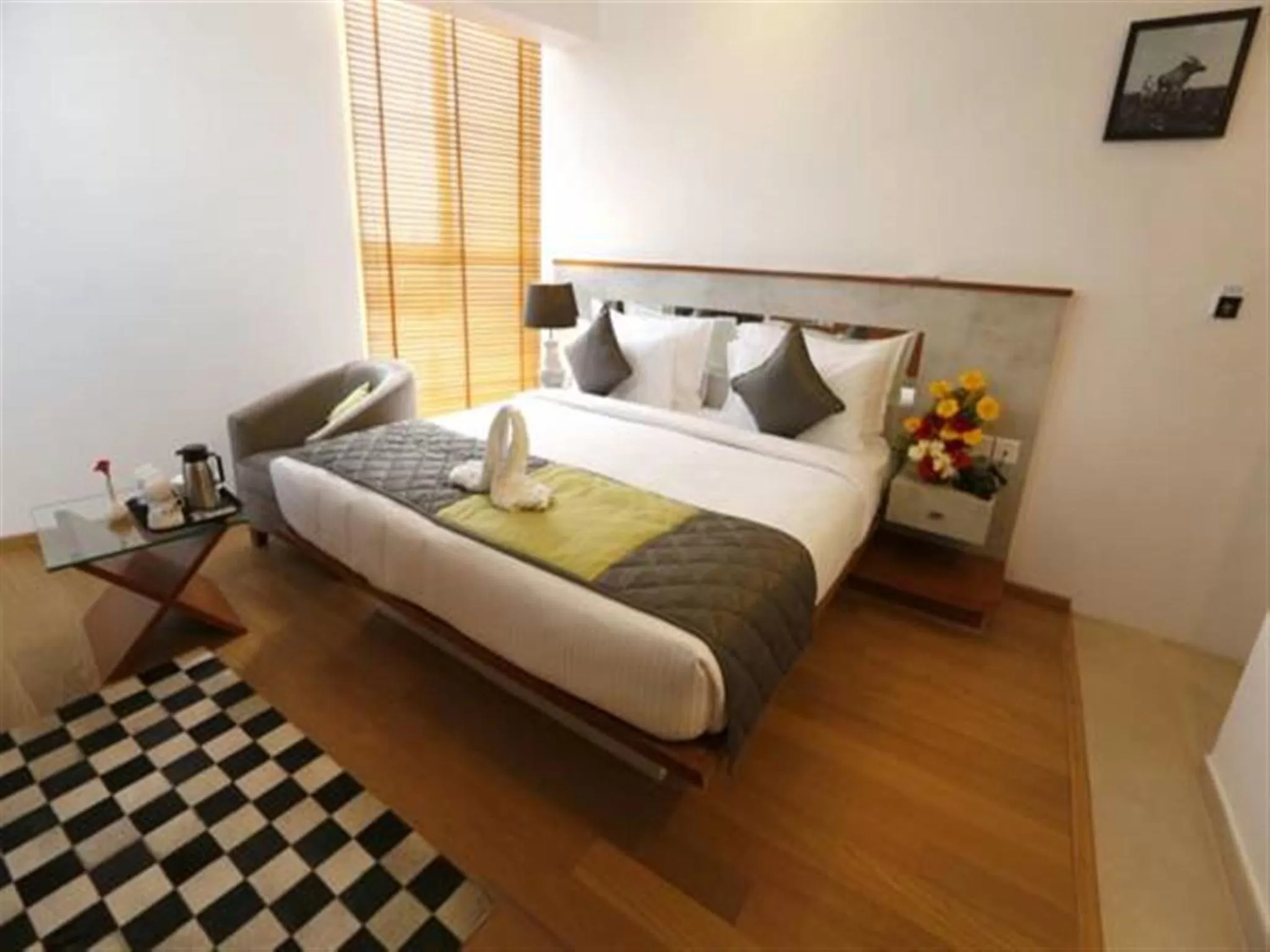 Bedroom, Bed in Shivas Gateway