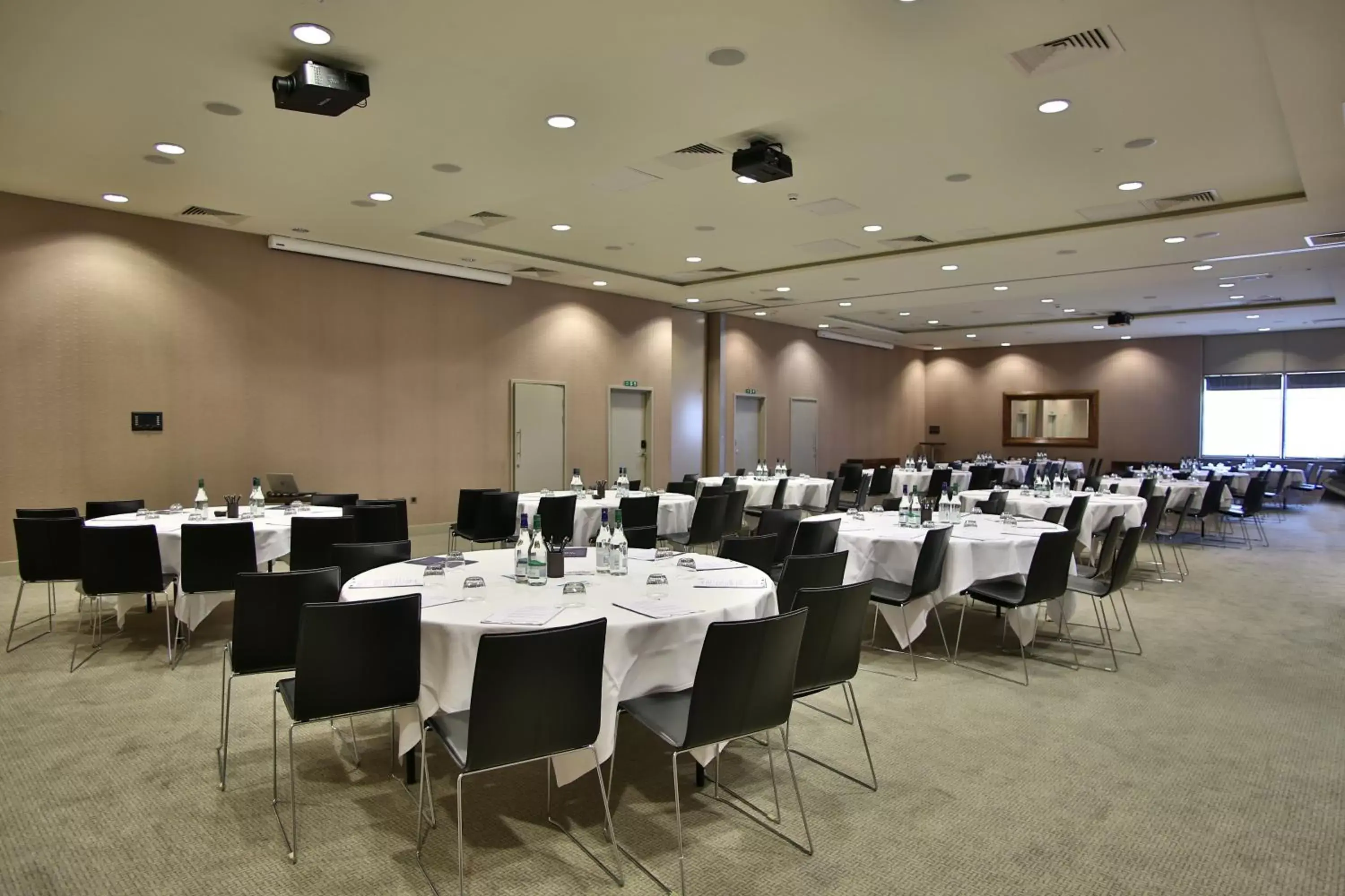 Business facilities in Harbour Hotel Guildford