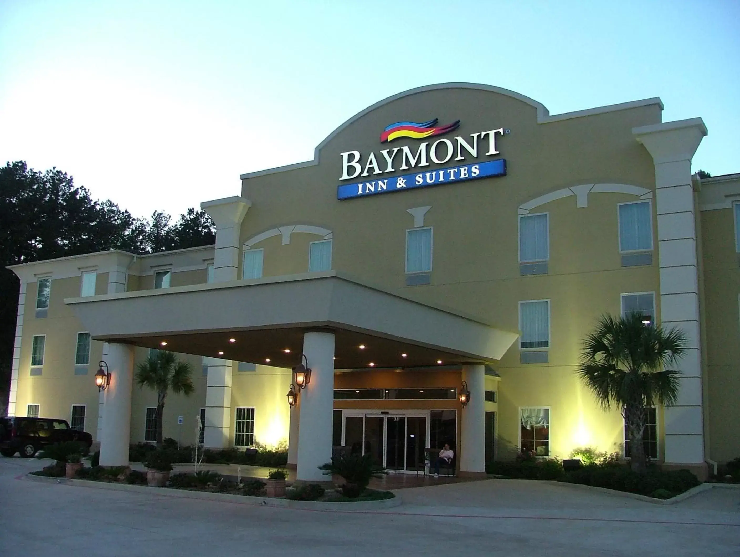 Facade/entrance in Baymont by Wyndham Henderson Facade/entrance in Baymont by Wyndham Henderson