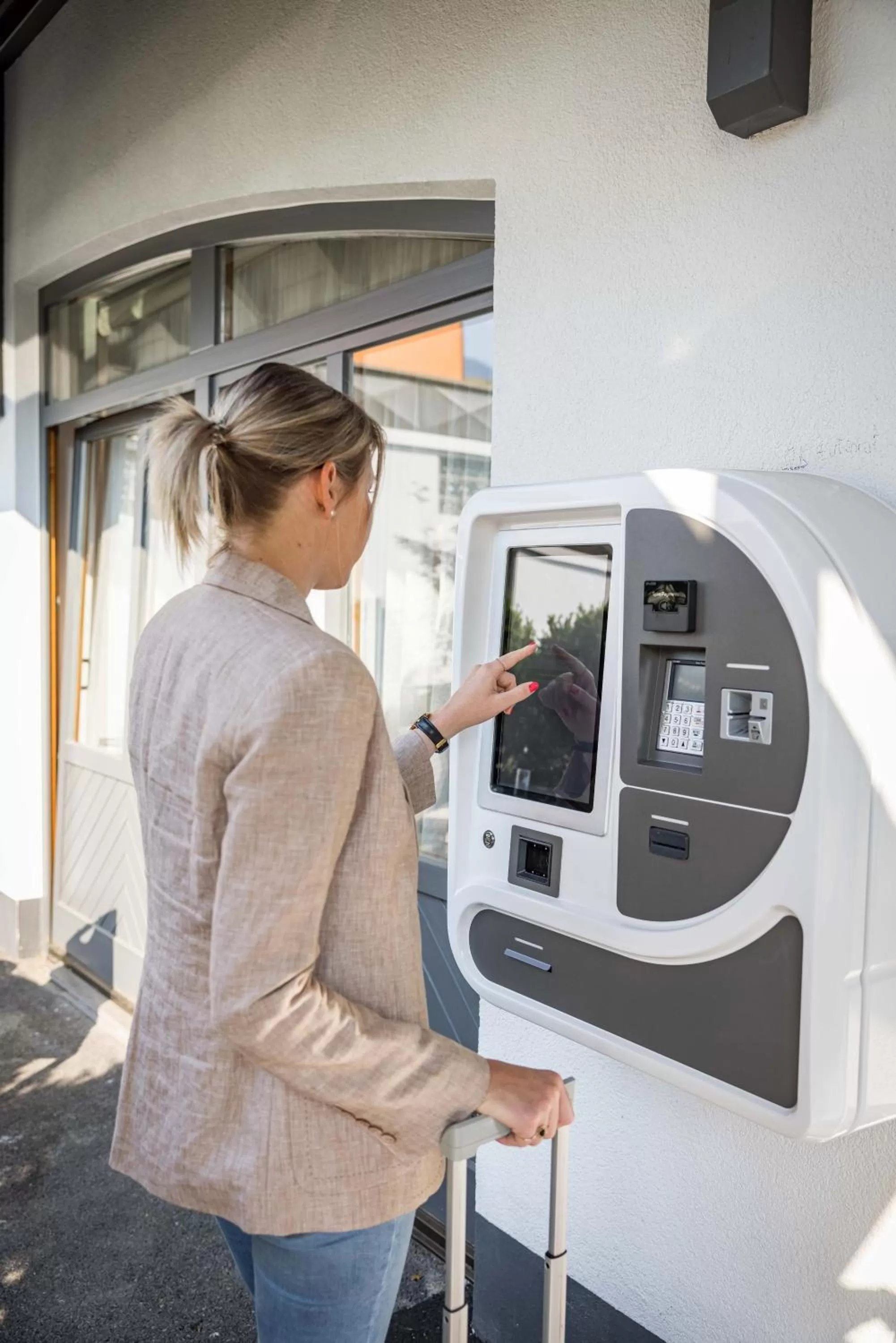 Lobby or reception in Hotel Edlingerwirt - Sauna & Golfsimulator inklusive