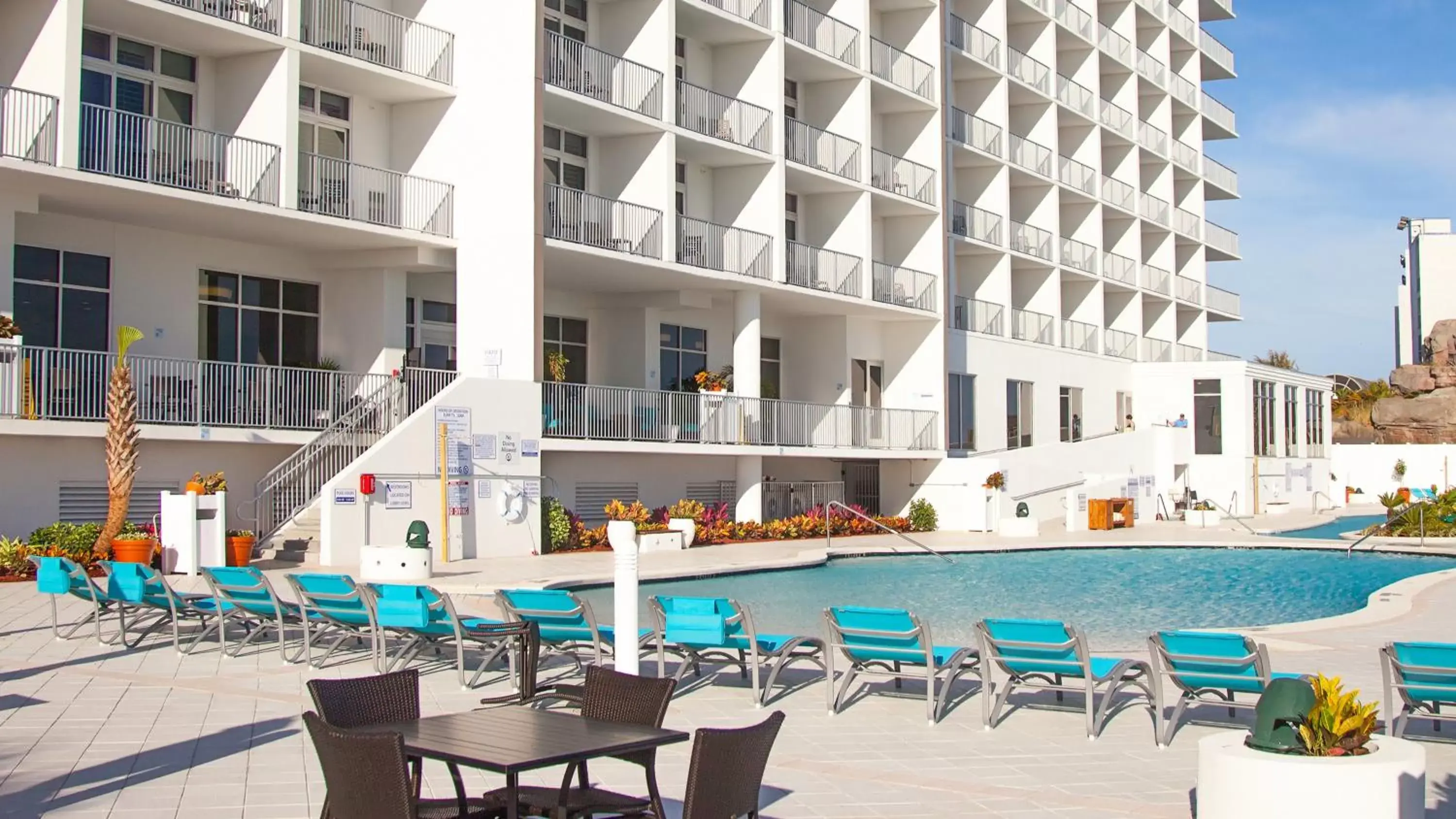 Swimming pool, Property Building in Holiday Inn Express & Suites Panama City Beach - Beachfront, an IHG Hotel