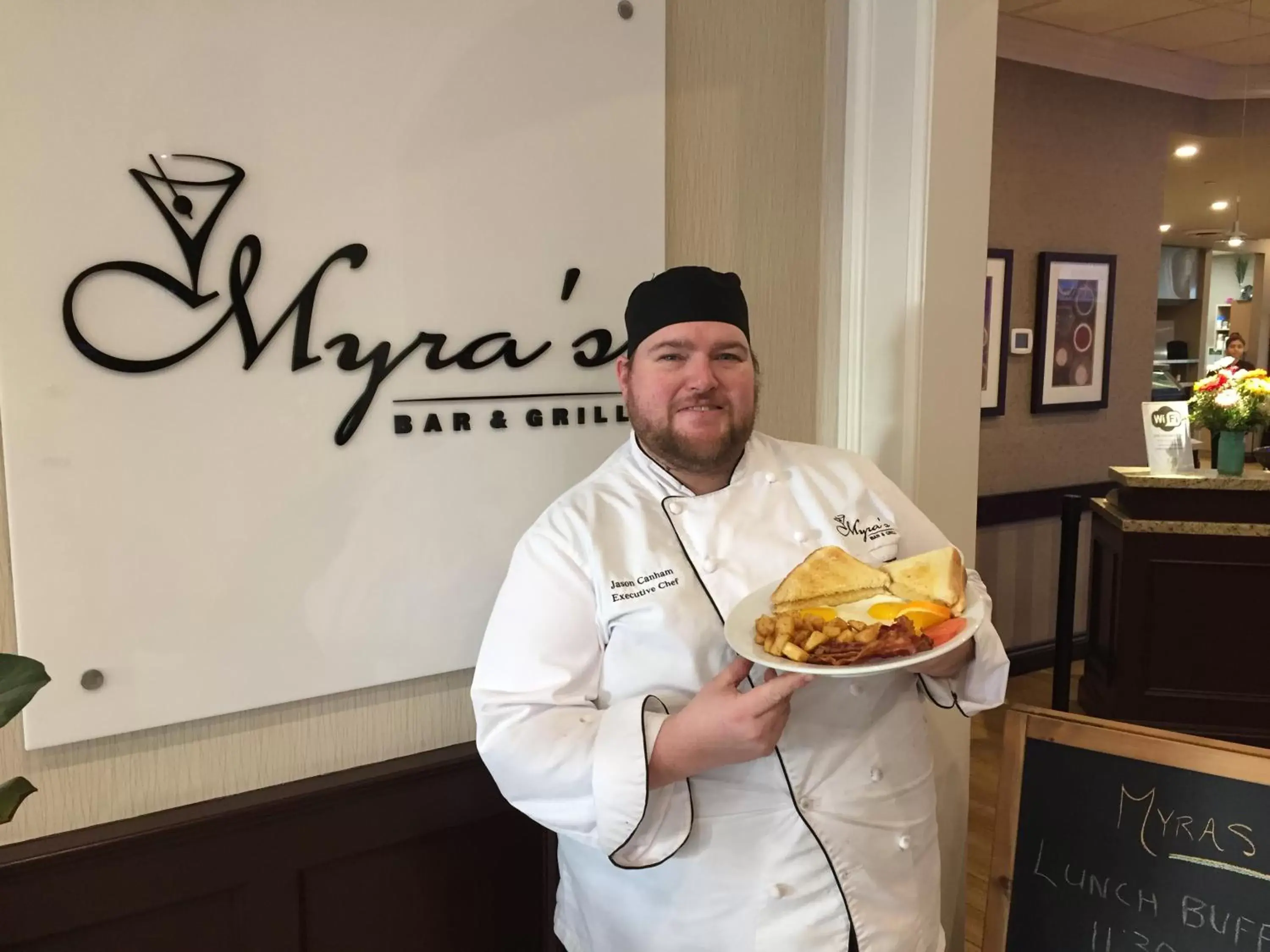 Breakfast in Best Western Brantford Hotel and Conference Centre Breakfast in Best Western Brantford Hotel and Conference Centre
