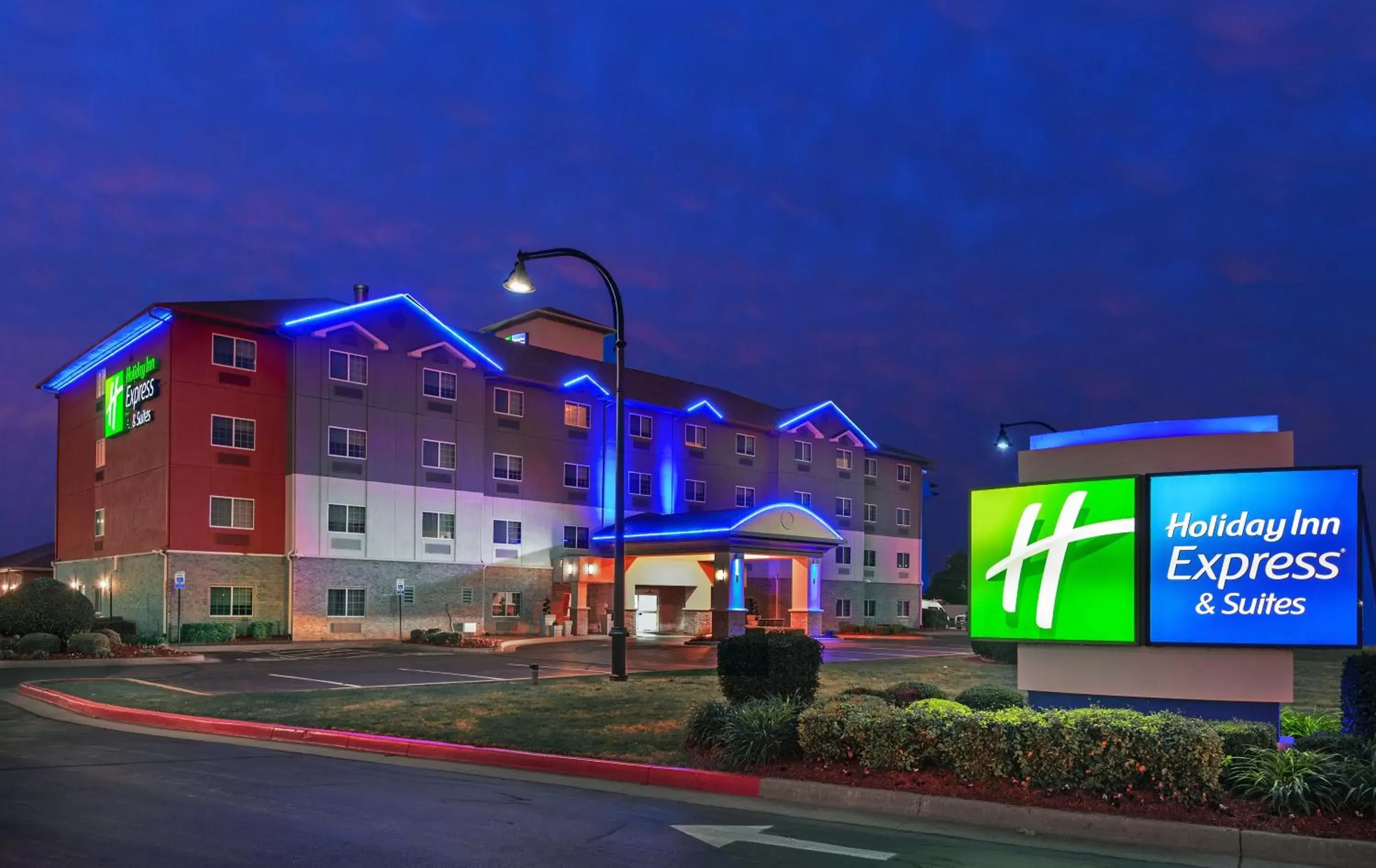 Property Building in Holiday Inn Express Hotel and Suites Jenks, an IHG Hotel