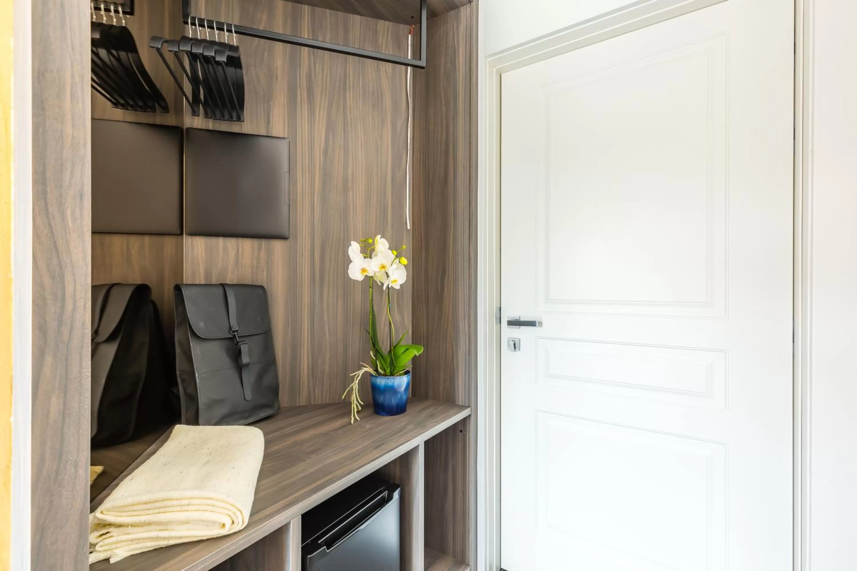 Coffee/tea facilities in Dei Martiri Suite