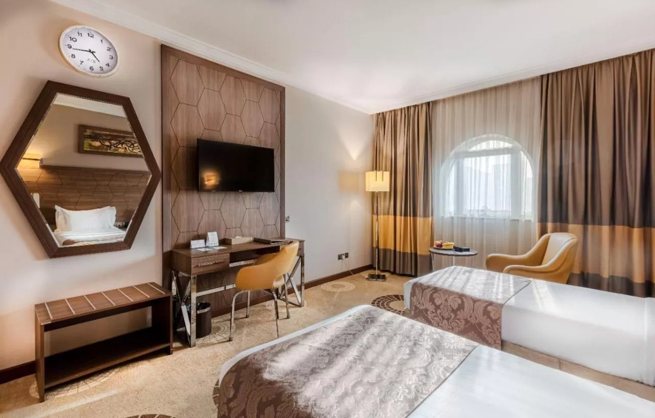 Budget Twin Room in Diwan Rose Hotel
