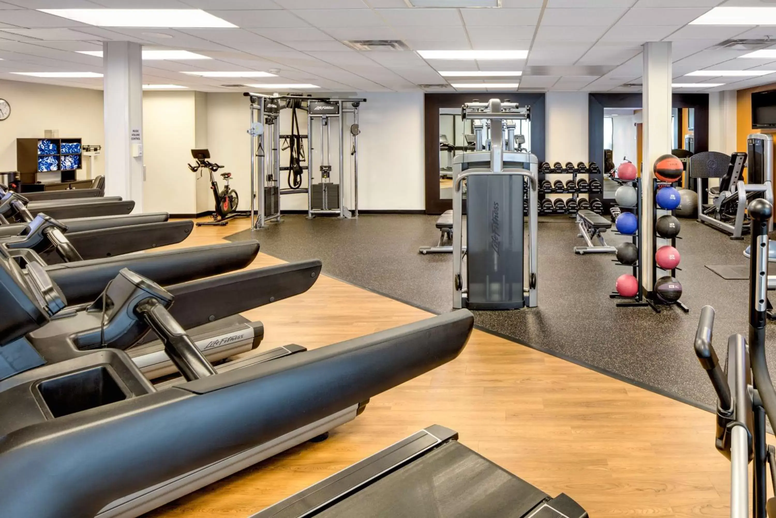 Fitness centre/facilities, Fitness Center/Facilities in DoubleTree by Hilton Hotel & Suites Pittsburgh Downtown