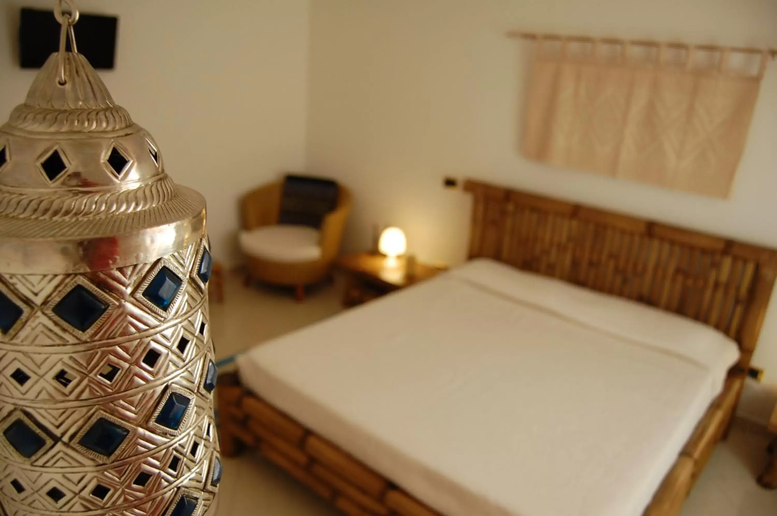 Decorative detail, Bed in b&b Artemisia