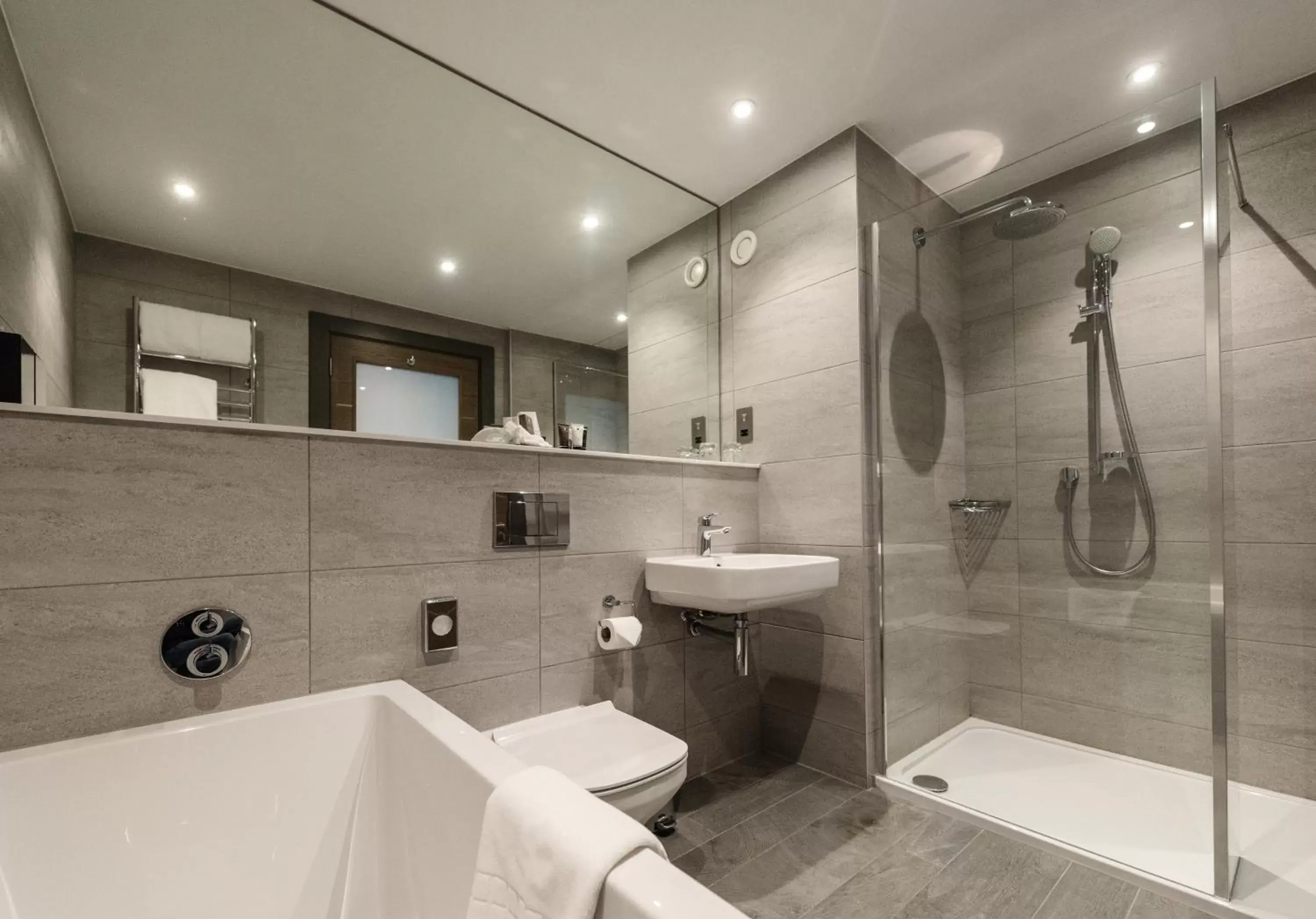 Bathroom in Meldrum House Hotel Golf And Country Estate