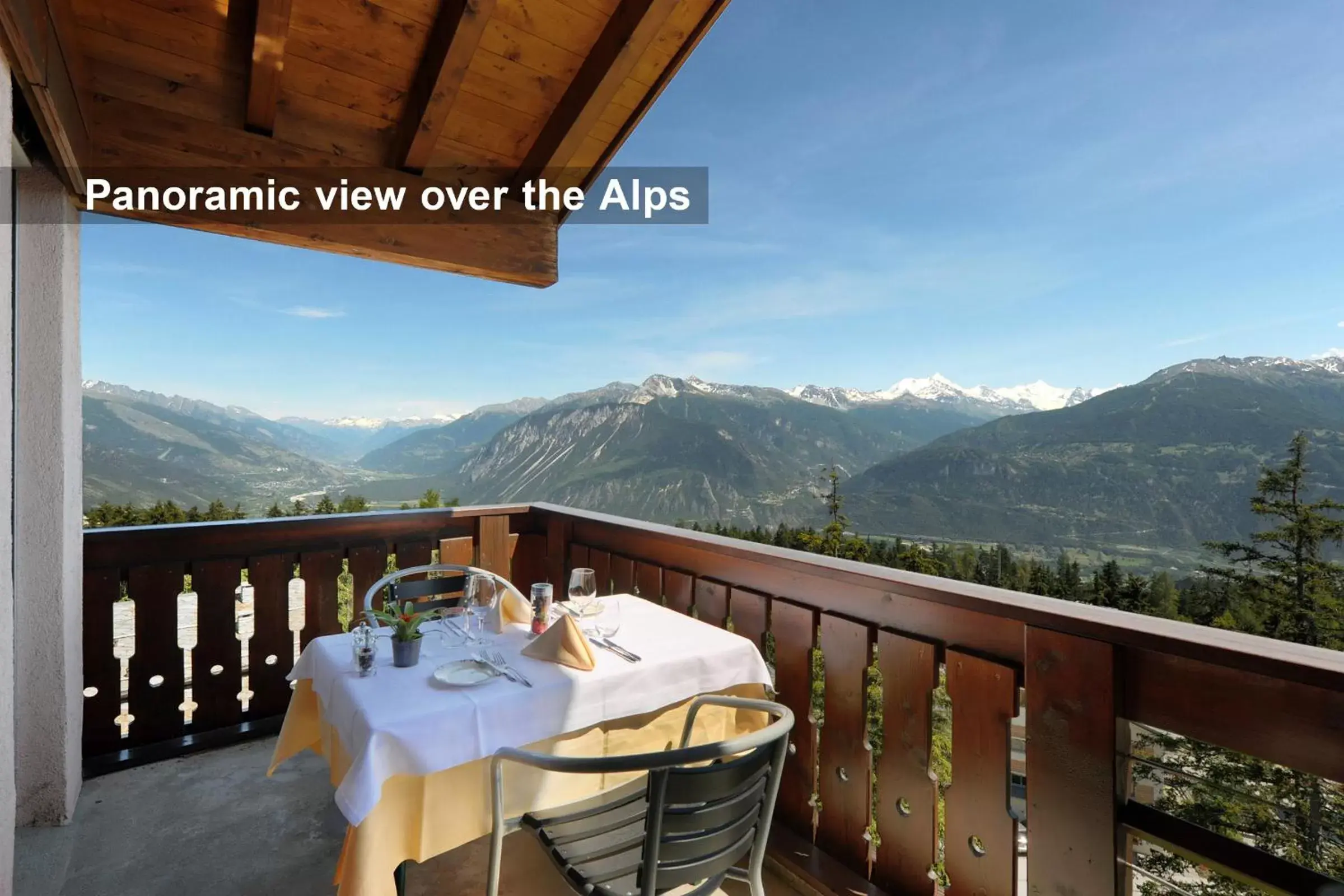 Balcony/Terrace, Mountain View in Hotel Helvetia Intergolf