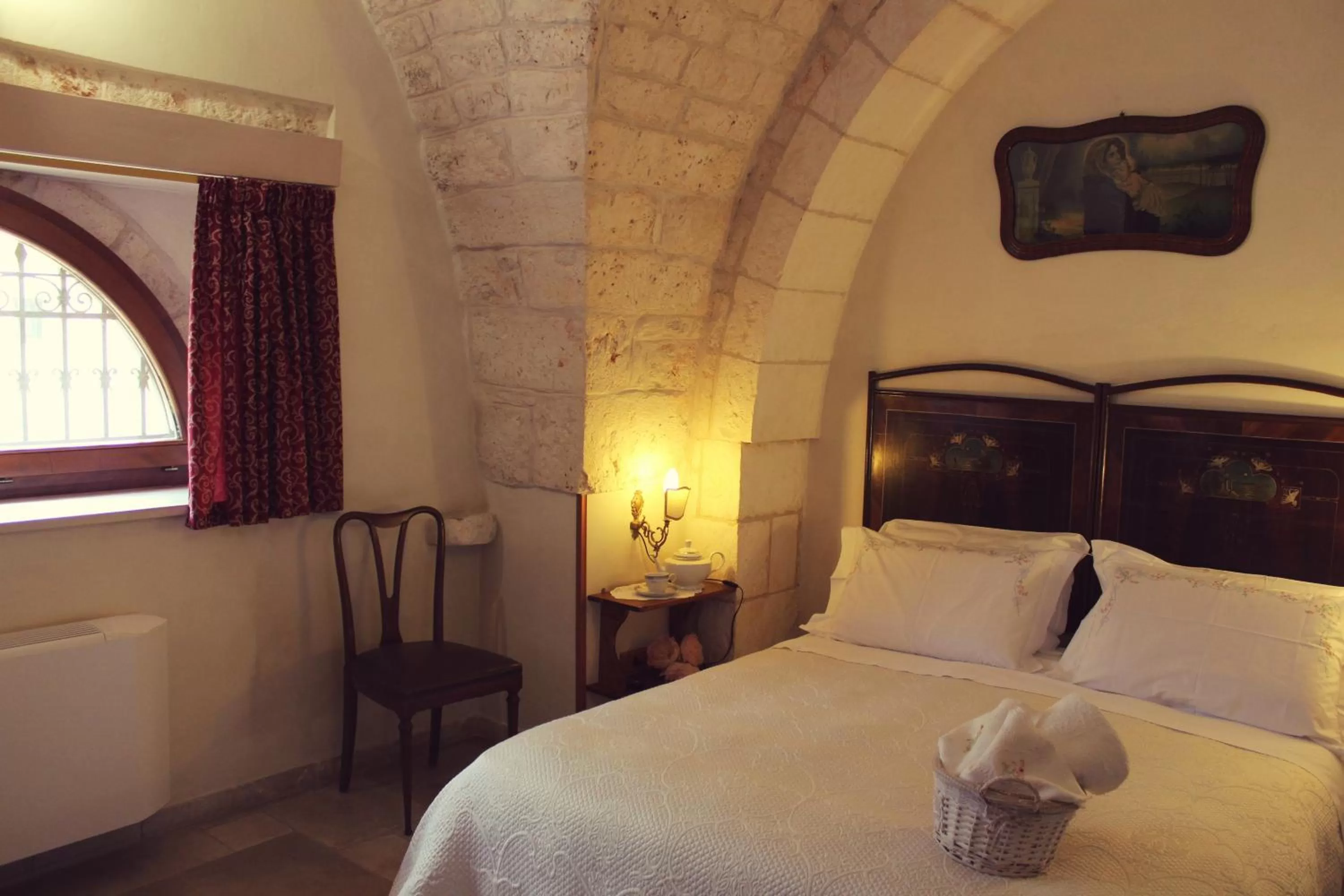 Photo of the whole room, Bed in Masseria Tolla