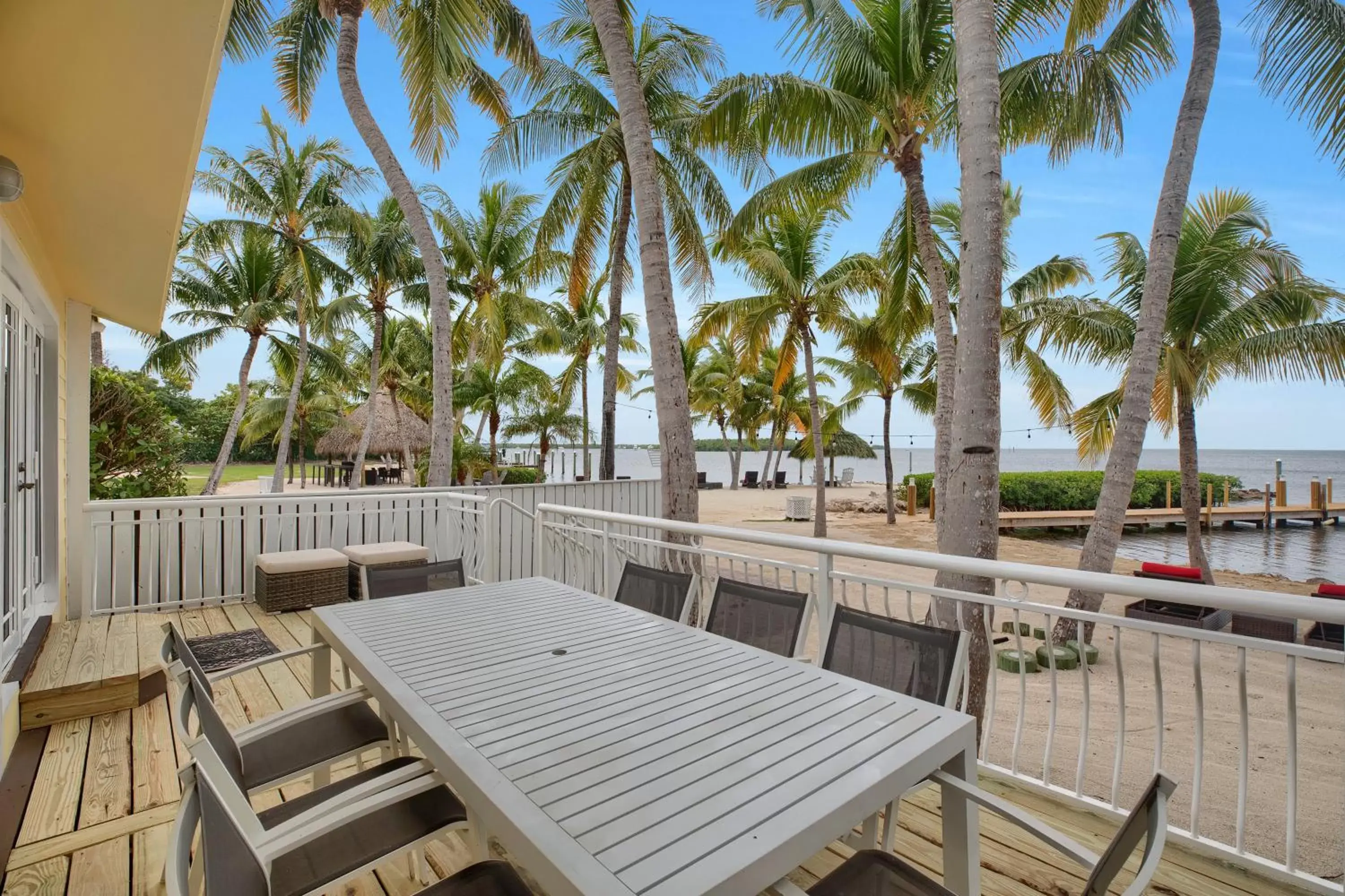 Balcony/Terrace, Restaurant/Places to Eat in Atlantic Bay Resort