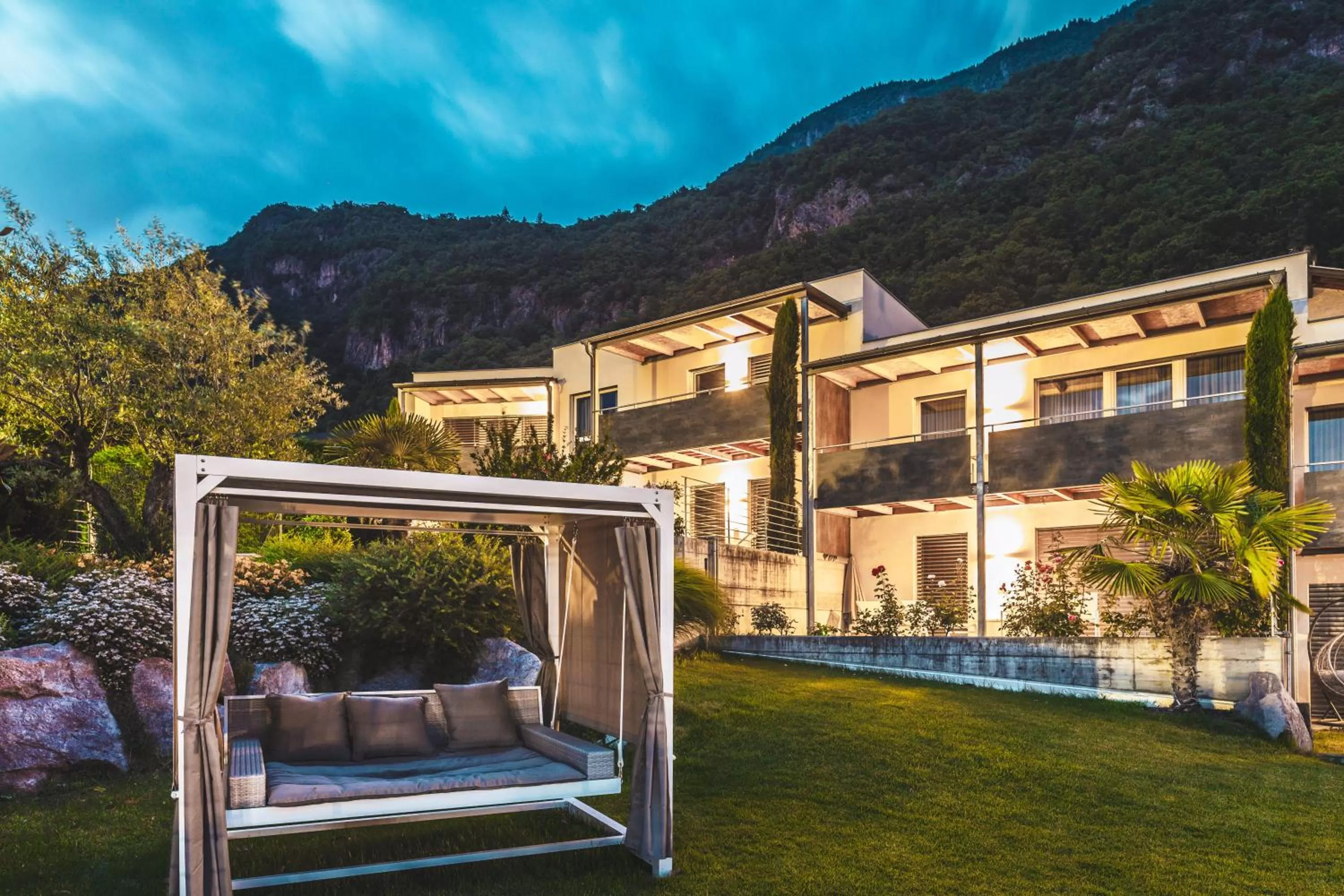 Property building in Hidalgo Suites