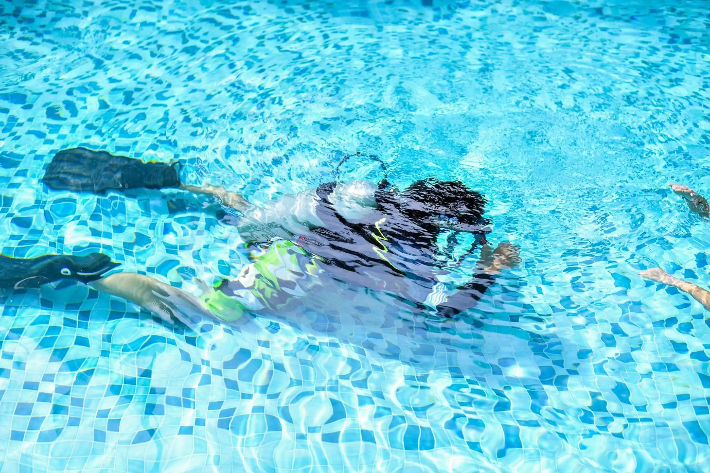 Snorkeling, Swimming Pool in Holiday Inn Goa Candolim