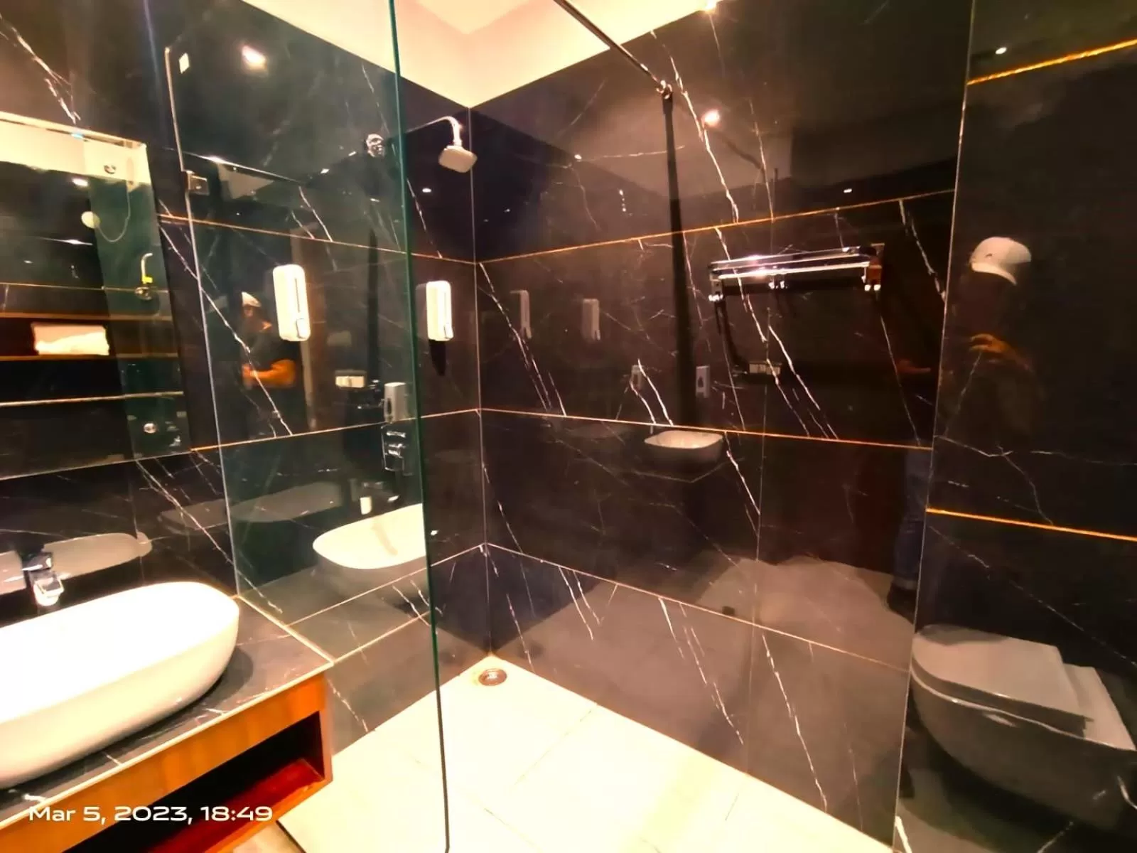 Bathroom in RONTA WORLD HOTELS