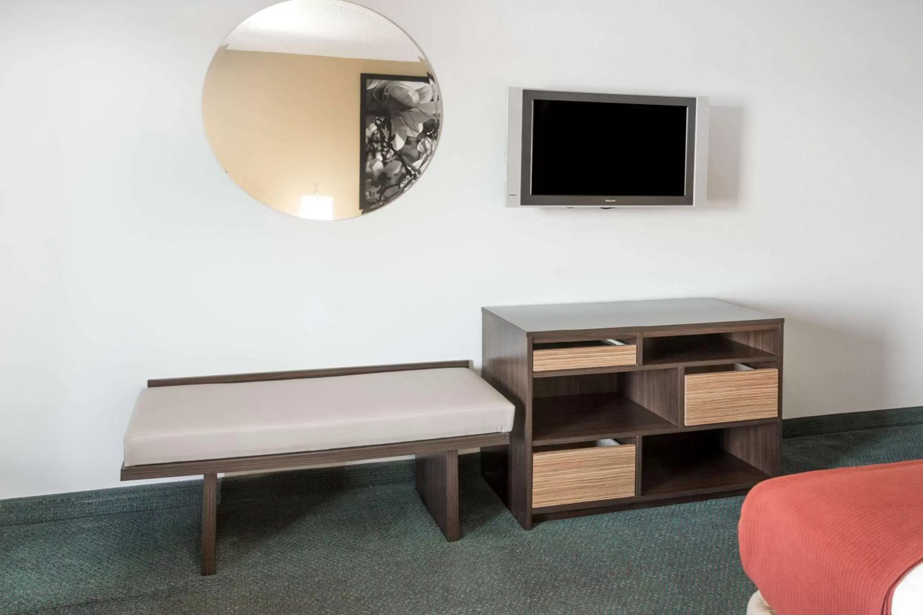 Photo of the whole room in Super 8 by Wyndham Adel GA I-75 Photo of the whole room in Super 8 by Wyndham Adel GA I-75