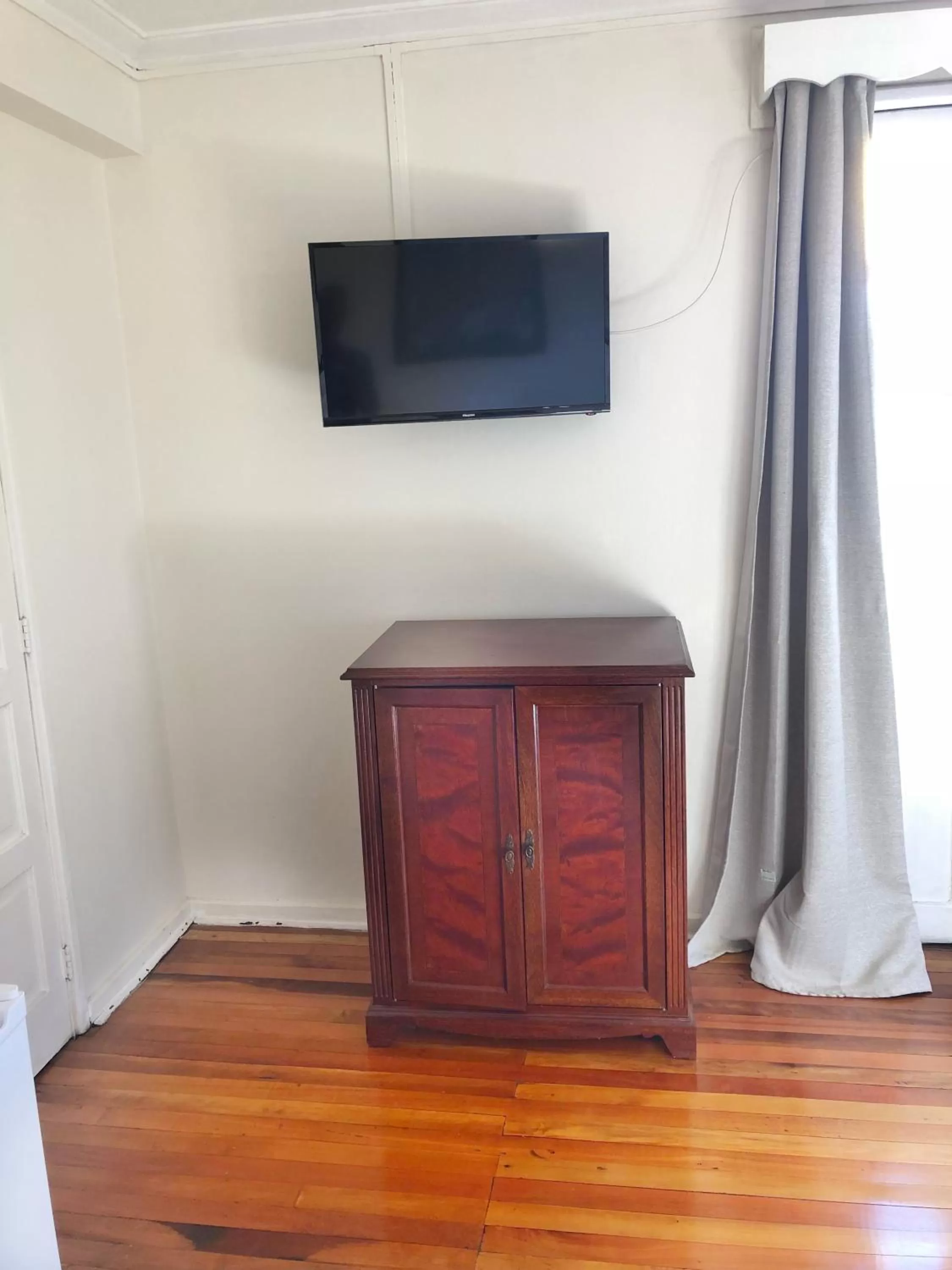 TV/Entertainment Center in Casa Ryan