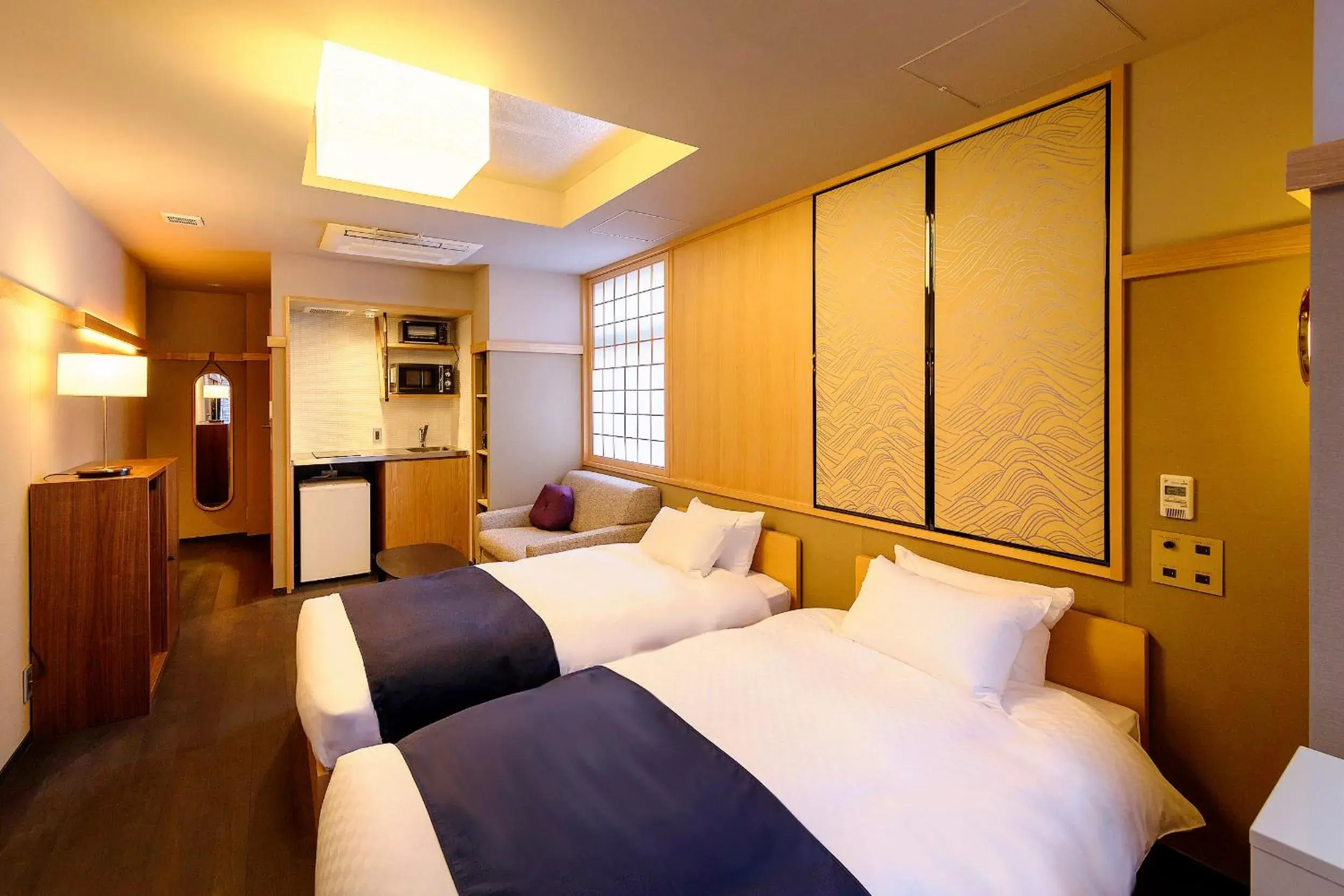 Superior Twin Room with Sofa Bed and Kitchen - Non-Smoking in GOZAN HOTEL & SERVICED APARTMENT Higashiyama Sanjo Superior Twin Room with Sofa Bed and Kitchen - Non-Smoking in GOZAN HOTEL & SERVICED APARTMENT Higashiyama Sanjo