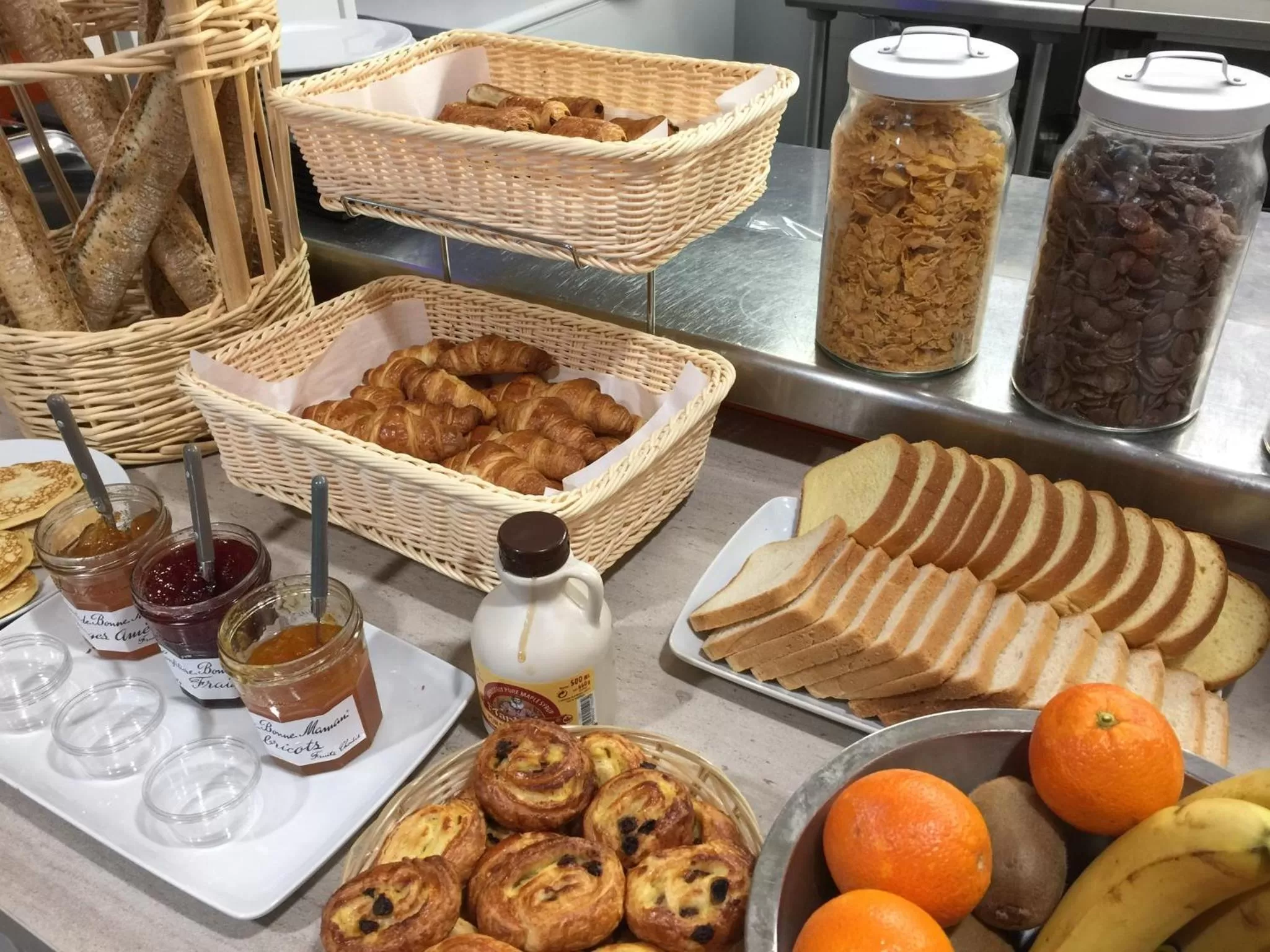 Food close-up in Les Terrasses D'Aix - Studio avec Grande Terrasse privée