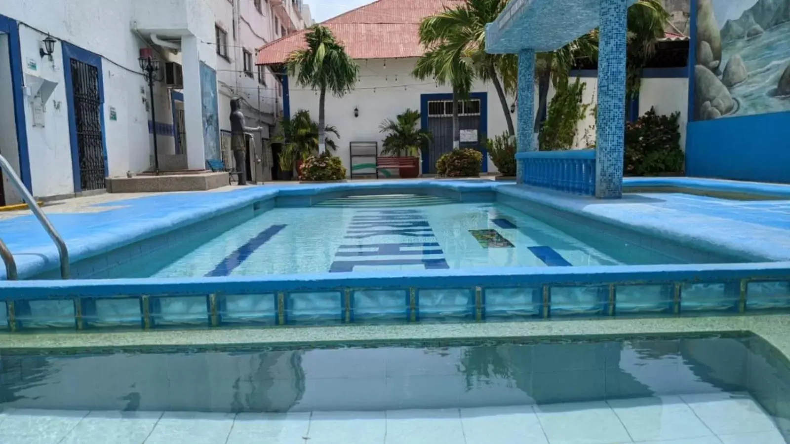 Swimming Pool in Park Hotel