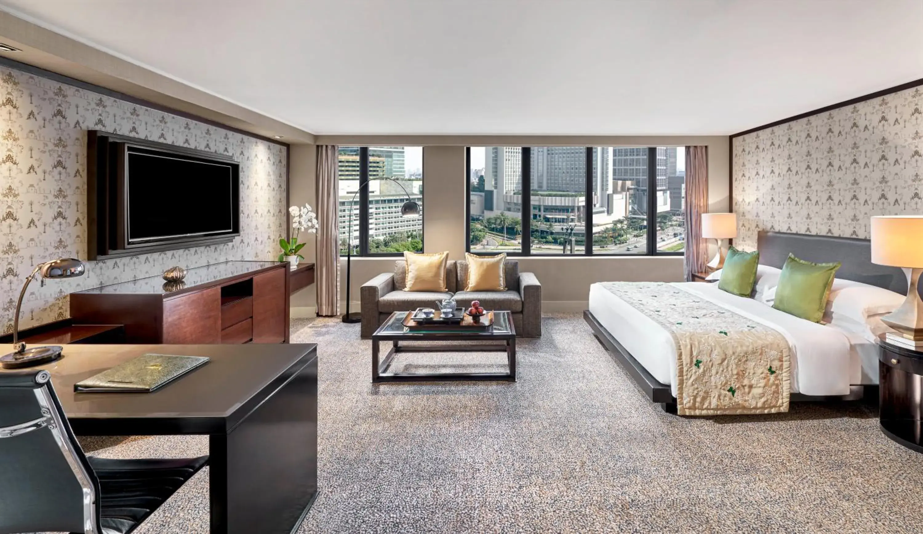 Bedroom in Mandarin Oriental Jakarta