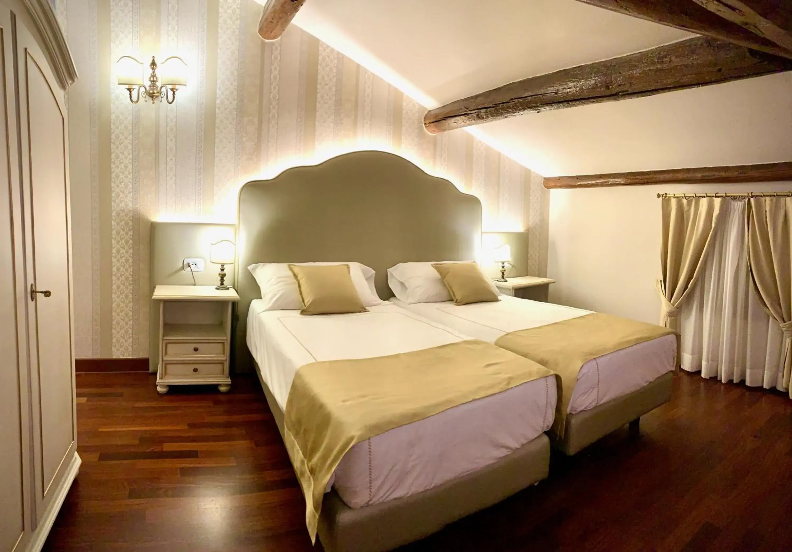 Bedroom, Bed in Albergo Ristorante Gardesana ***S