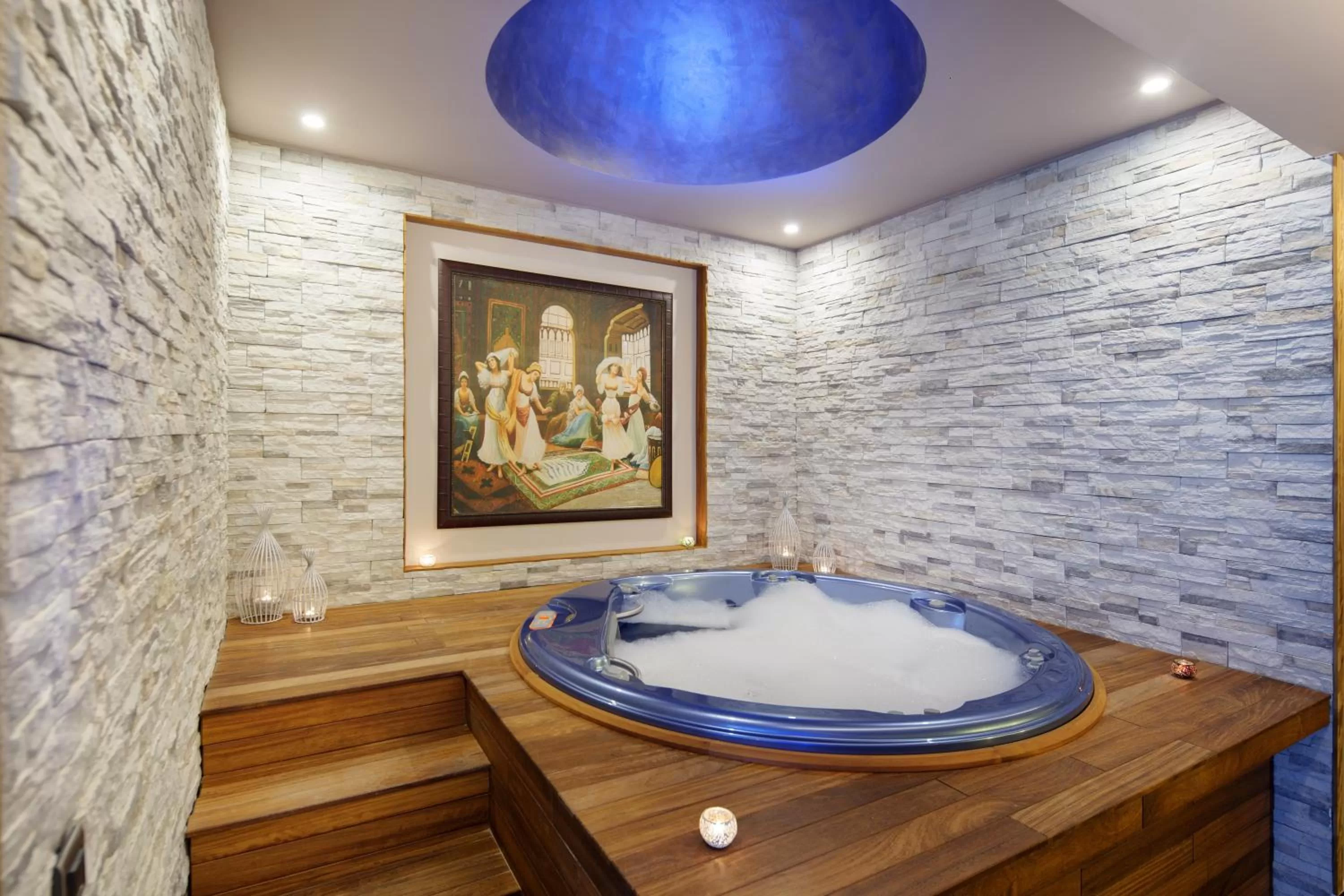 Hot Spring Bath in Royal Teos Thermal Resort Clinic & Spa - Halal Hotel