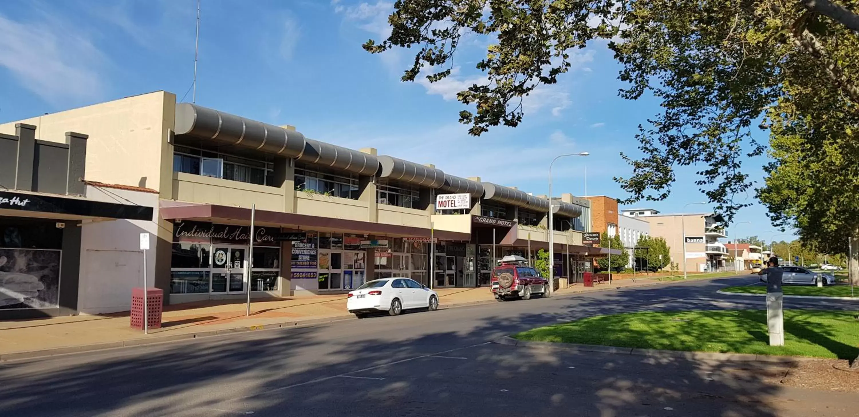 Facade/entrance in The Grand Motel Facade/entrance in The Grand Motel