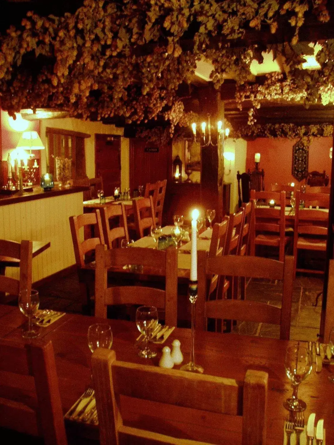 Restaurant/Places to Eat in The Chequers Inn