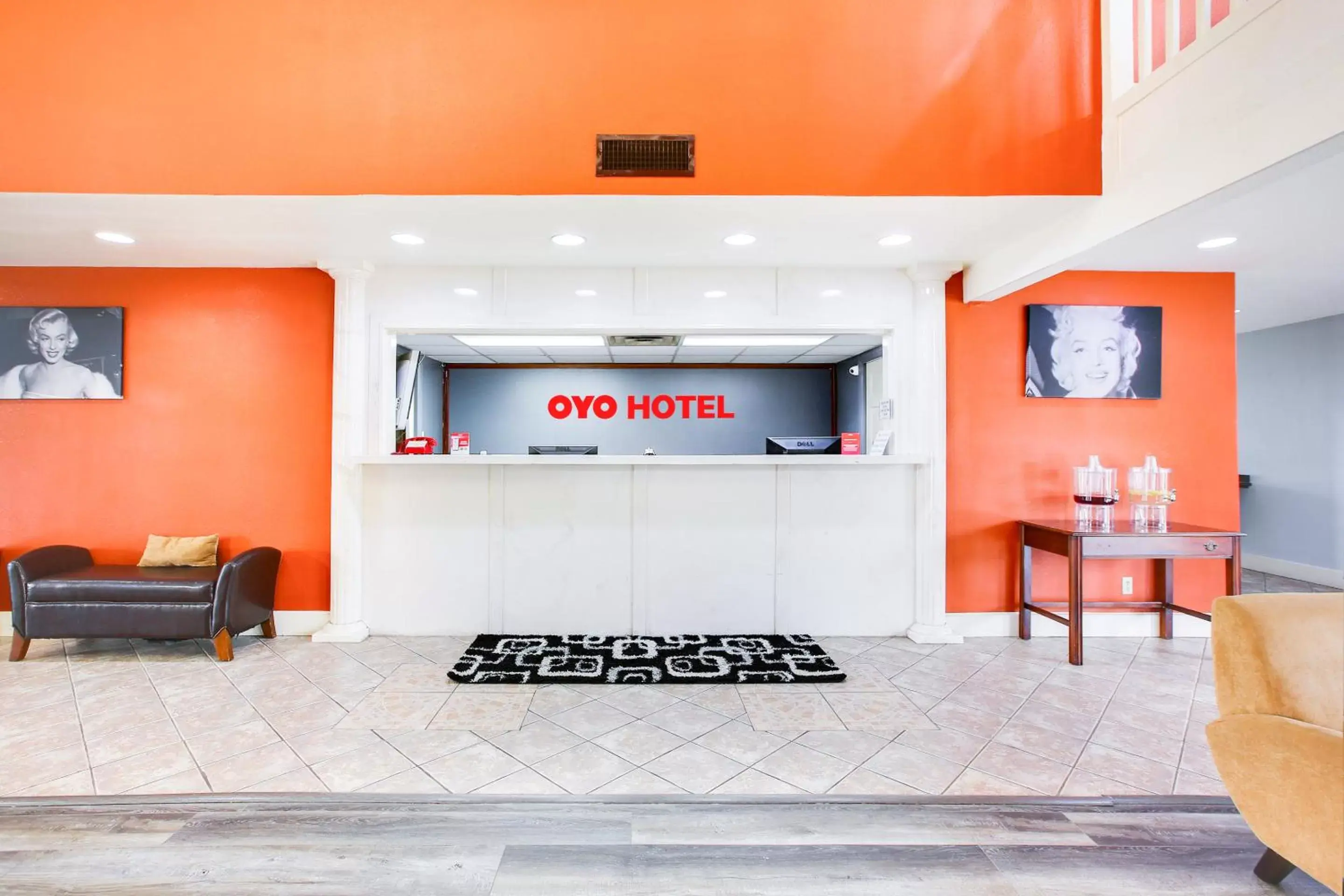 Lobby or reception in OYO Hotel Texarkana Trinity AR Hwy I-30