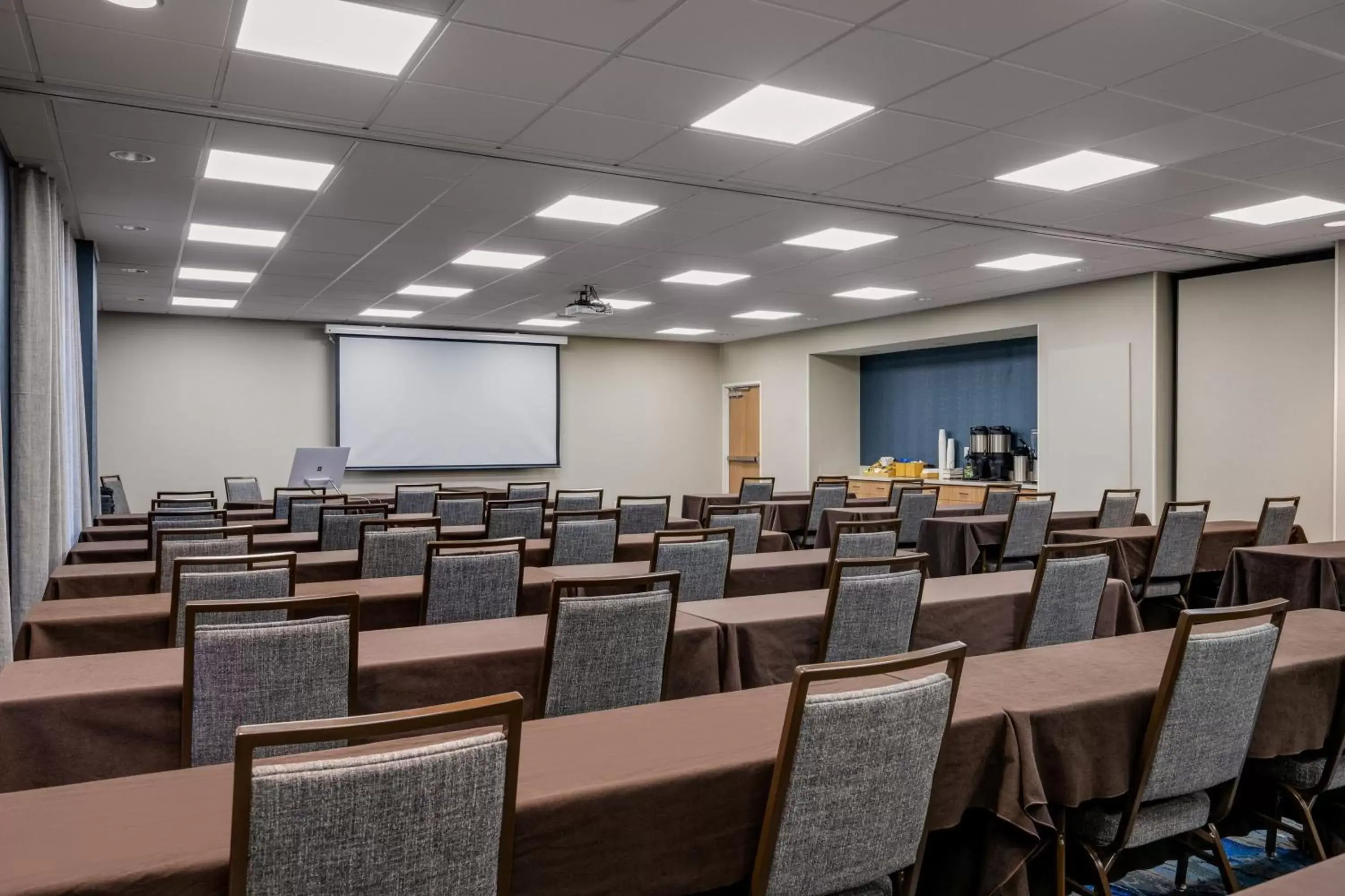 Meeting/conference room in Fairfield Inn & Suites by Marriott Missoula
